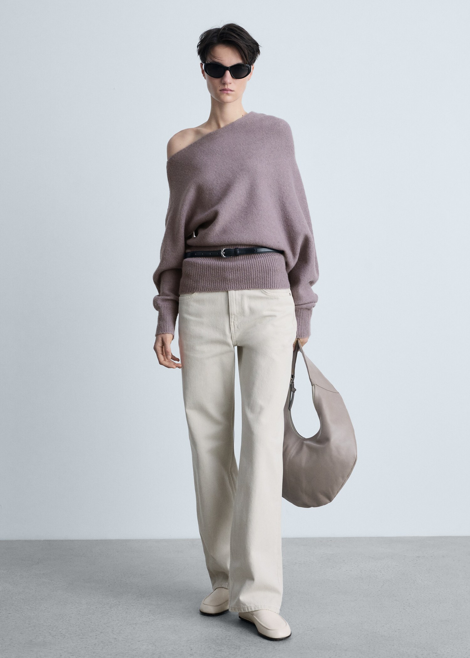 Asymmetrical wool-blend sweater - General plane