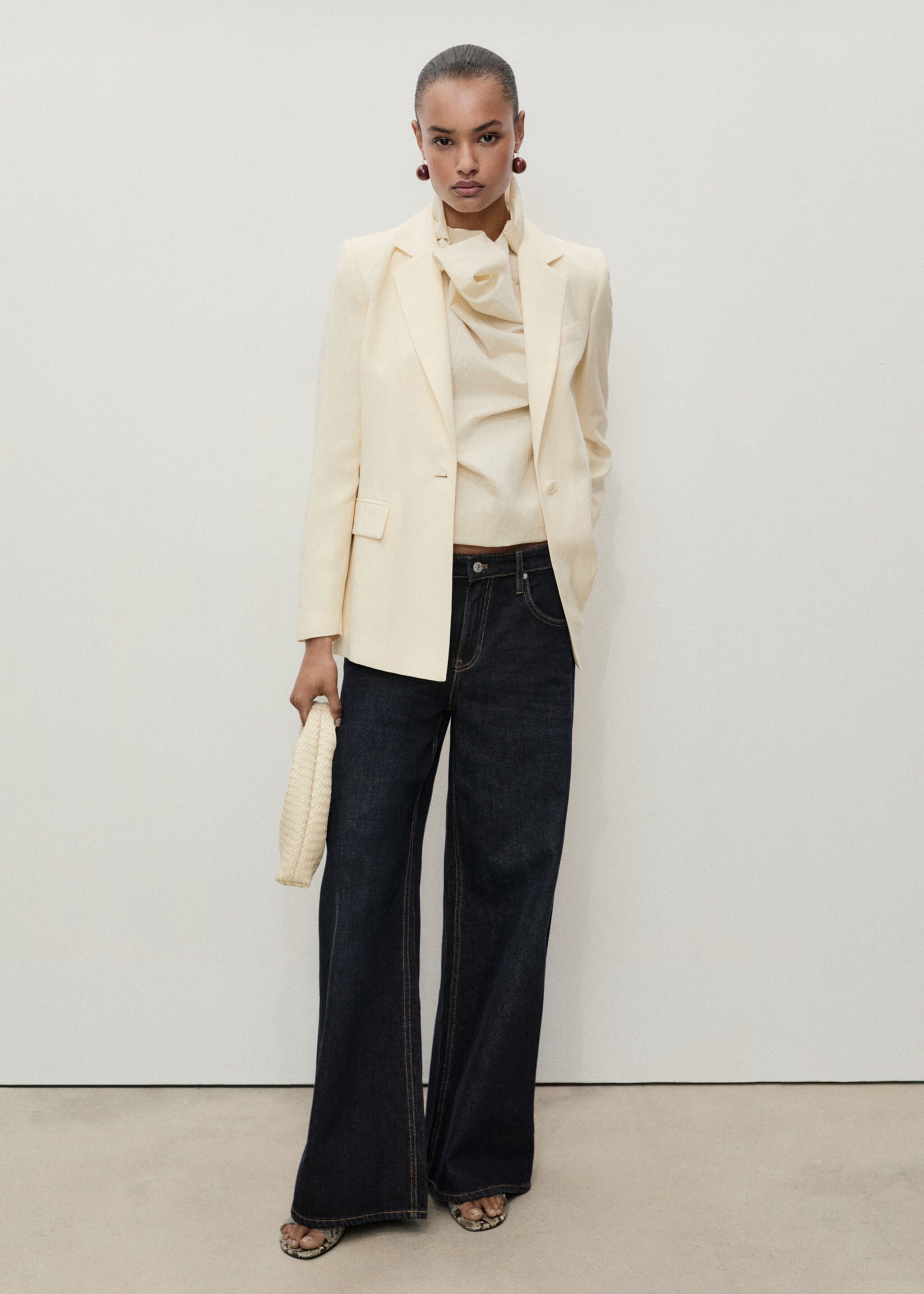 Low-rise rinse-wash wide leg jeans - General plane, Open Blue. Ref: 87033278-00.