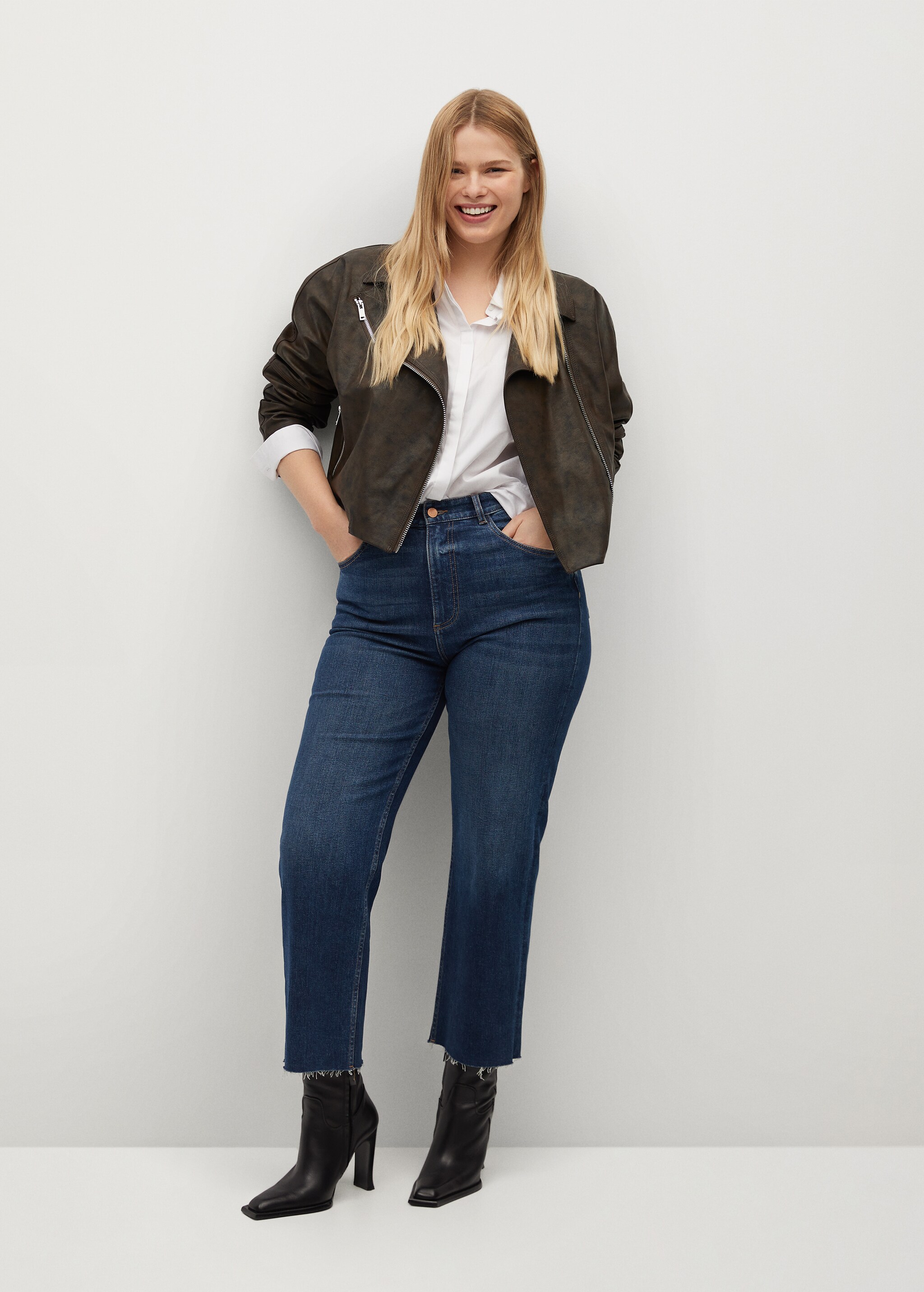 Chaqueta biker efecto piel  - Plano general