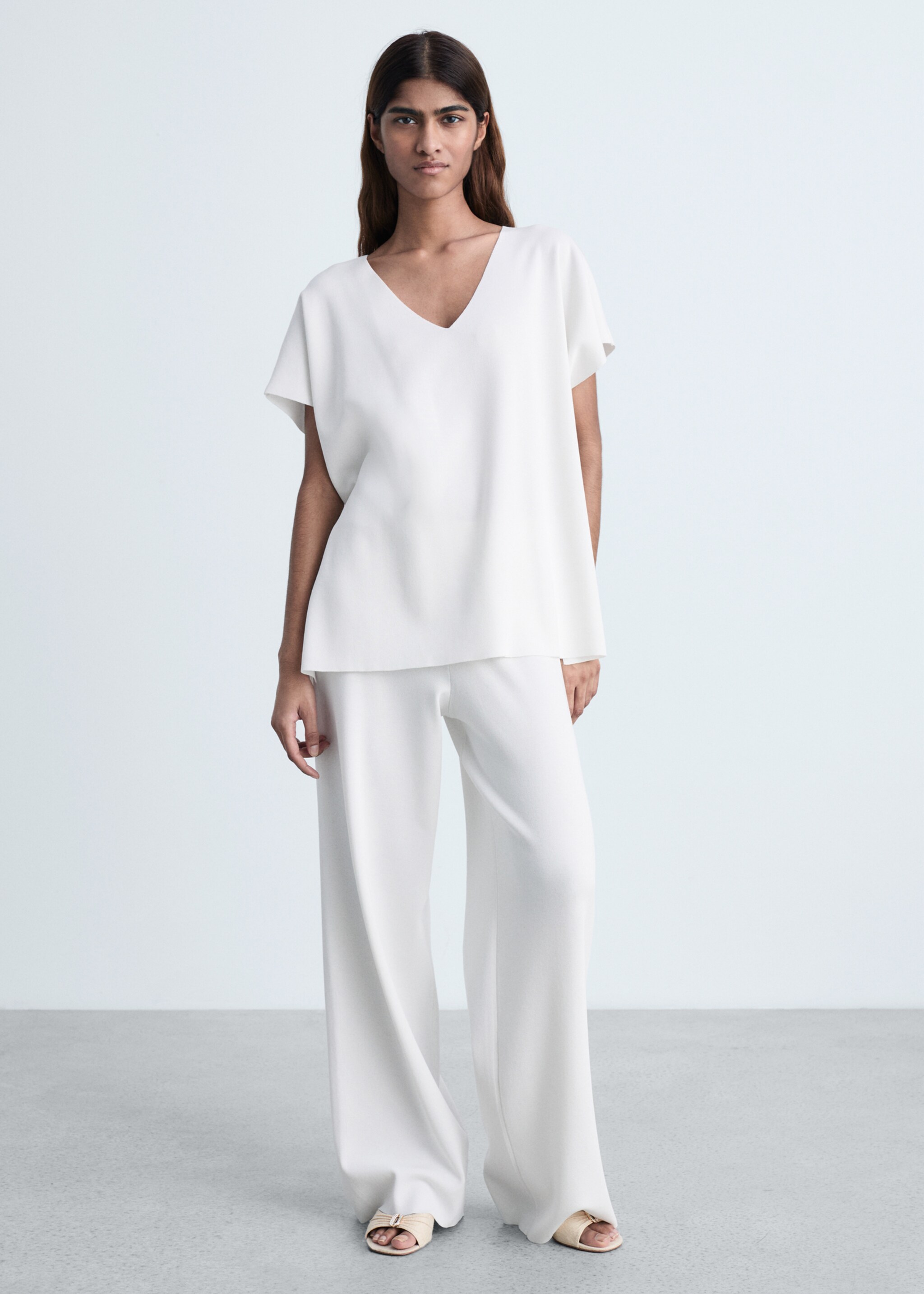 Top en maille col V - Plan général, Blanc. Ref: 87034064-00.