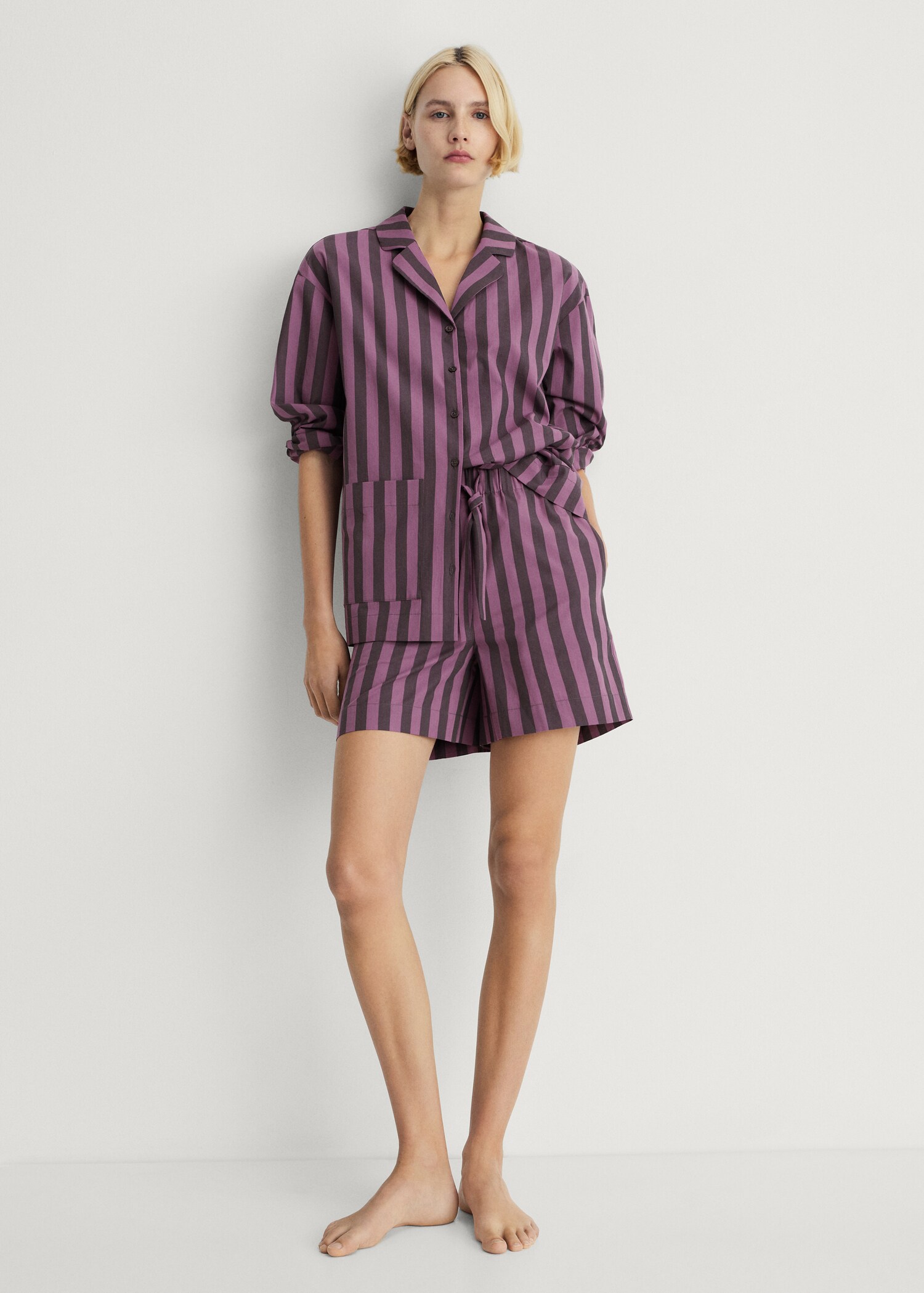 Woven two-tone striped shorts - General plane