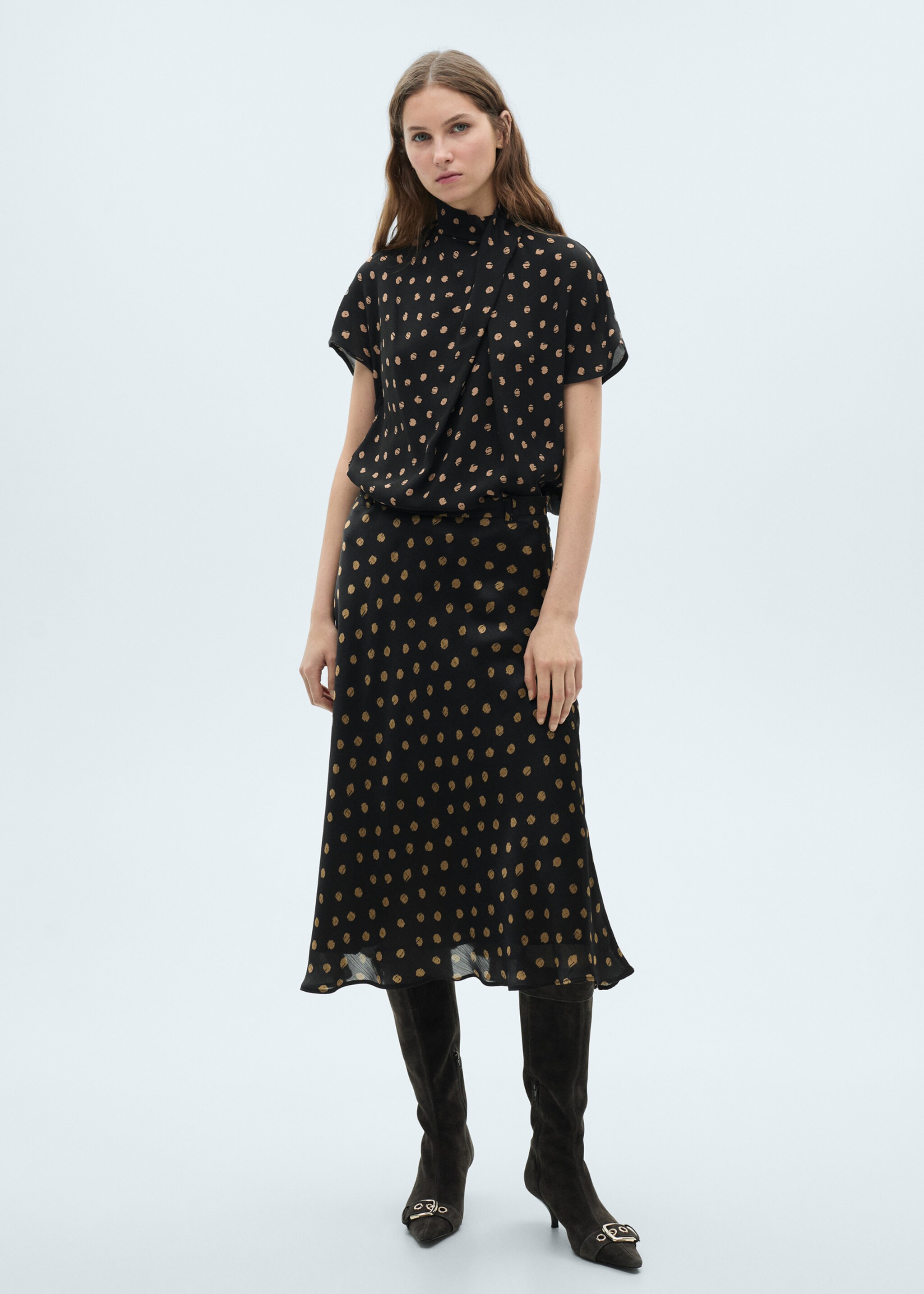 Polka-dot blouse with draped collar - General plane, Black. Ref: 87034071-00.