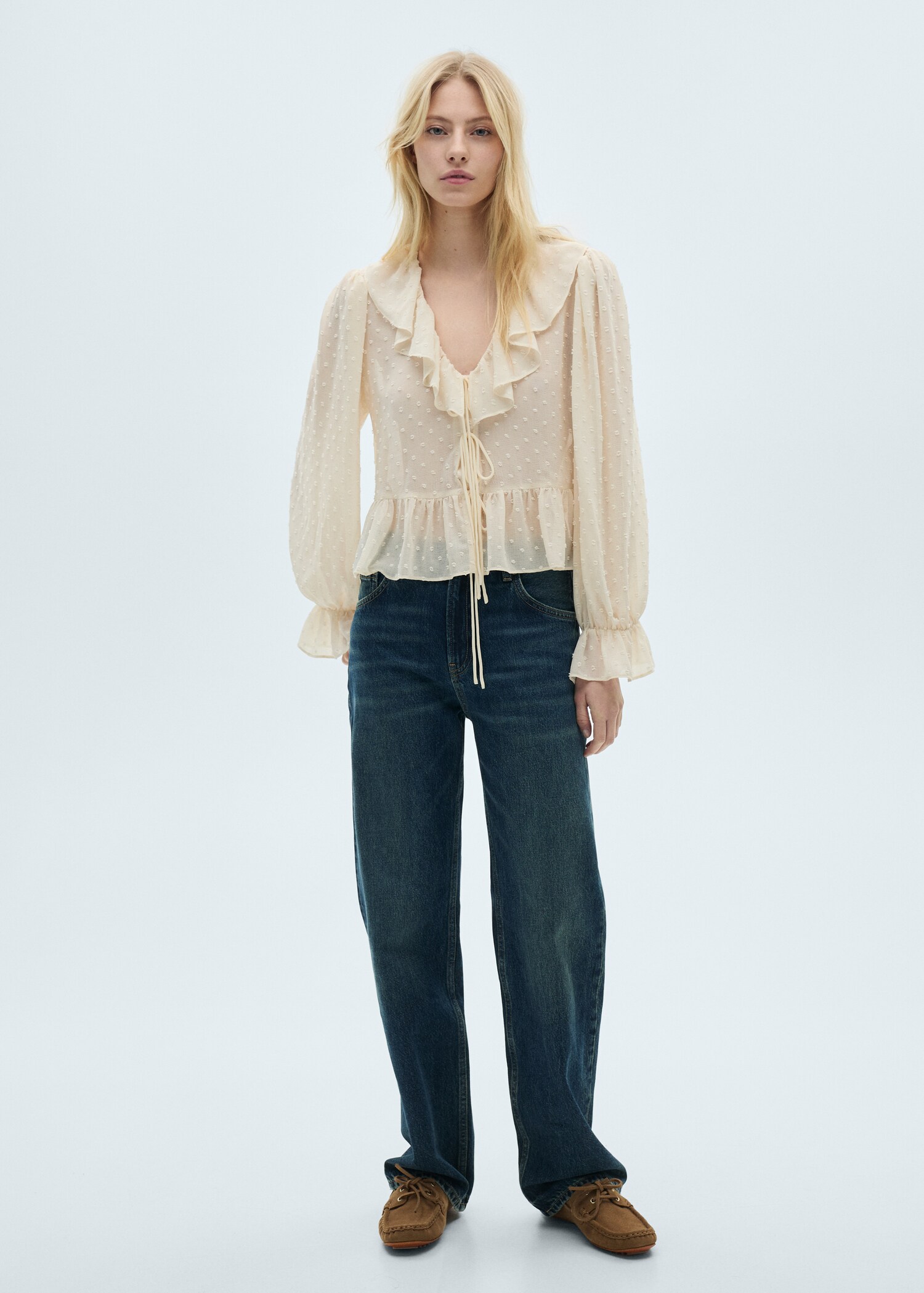 Blouse à volants avec fermeture à nouer - Plan général