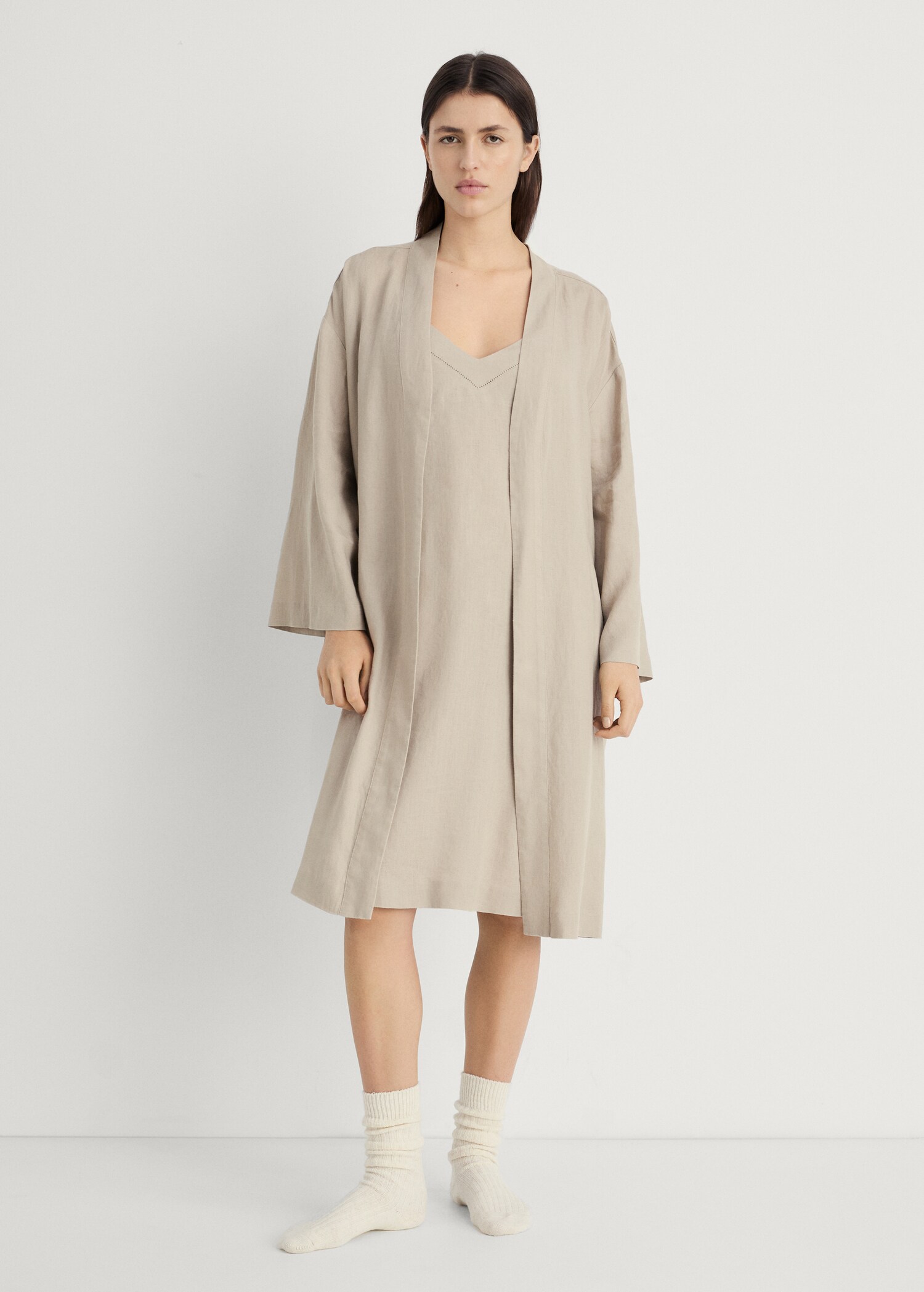 Linen home robe - General plane