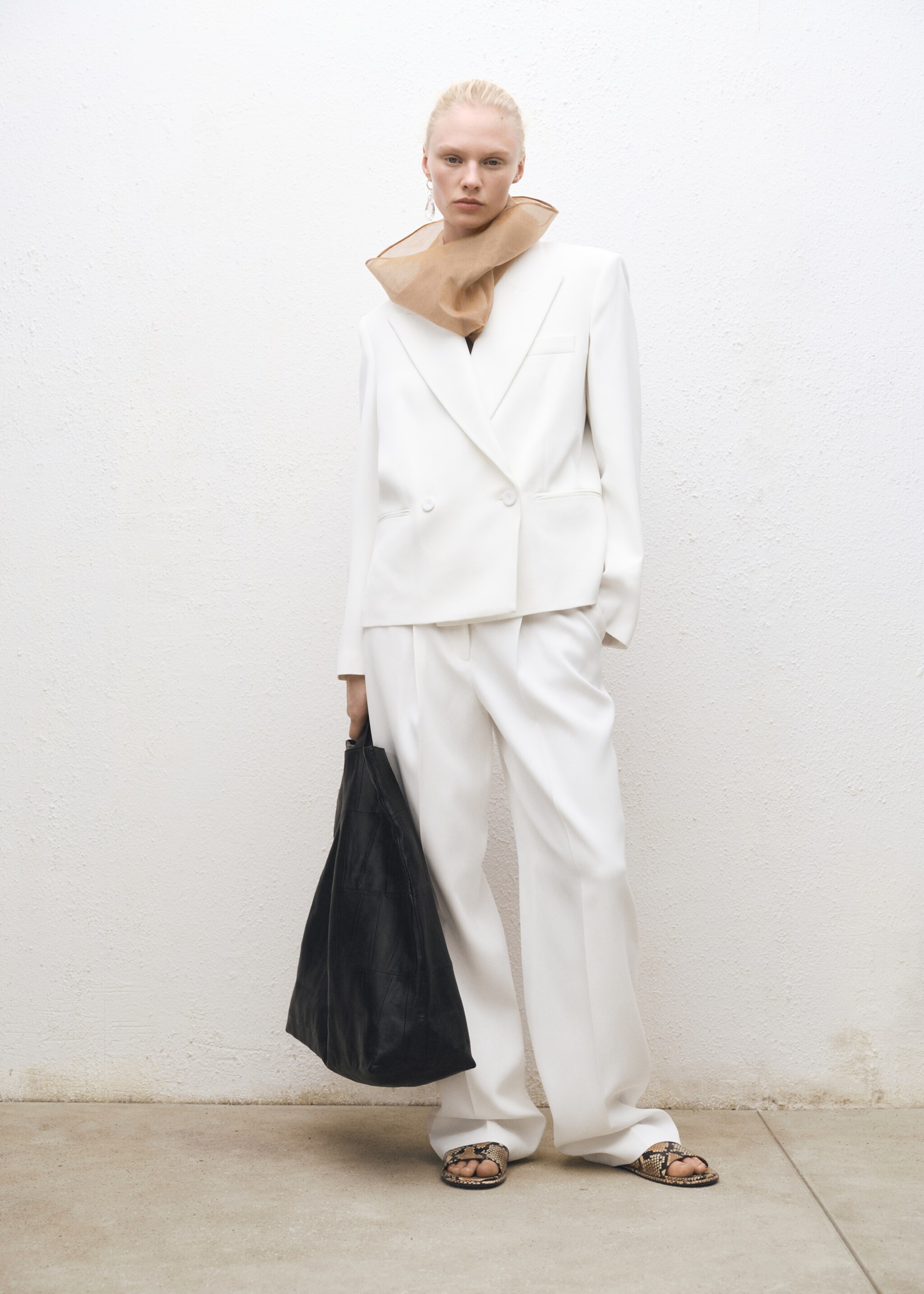 Zweireihiges Oversized-Sakko - Allgemeine Ansicht, Weiß. Ref: 87034421-00.