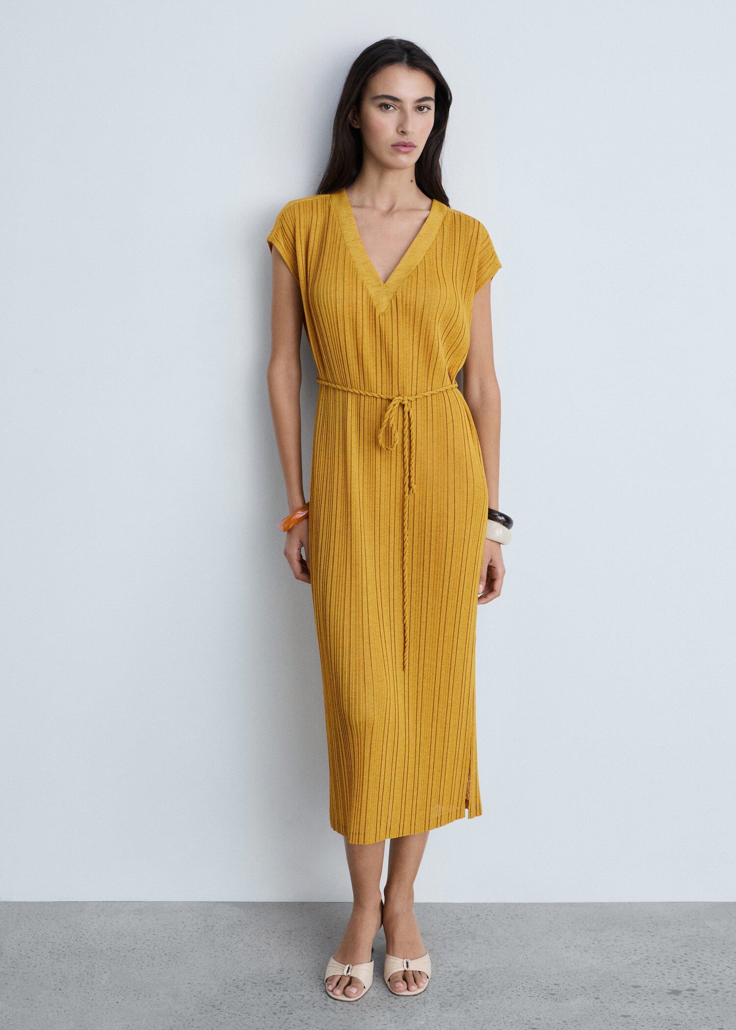 Belt pleated dress - General plane