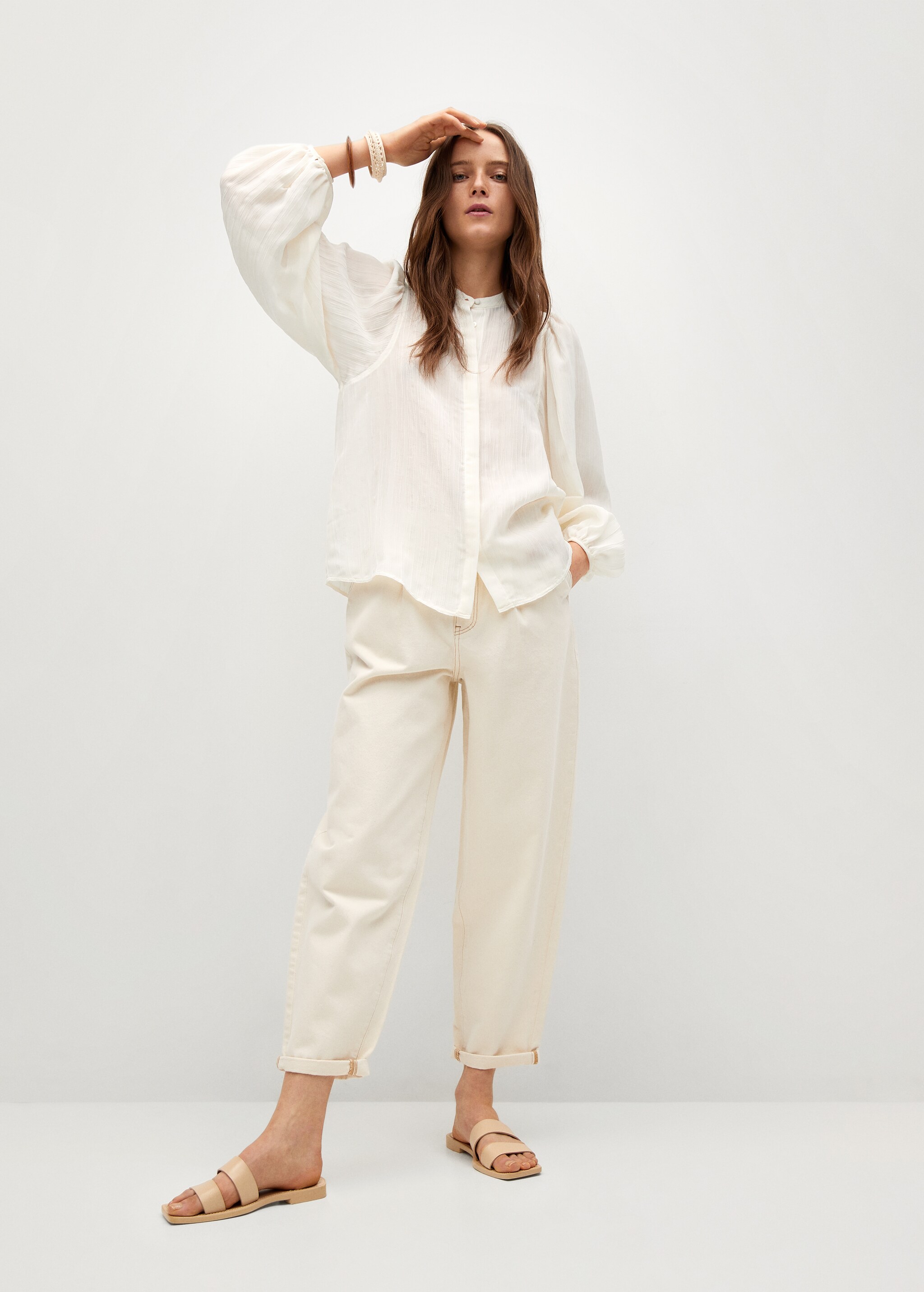 Blusa fluida textura - Plano general