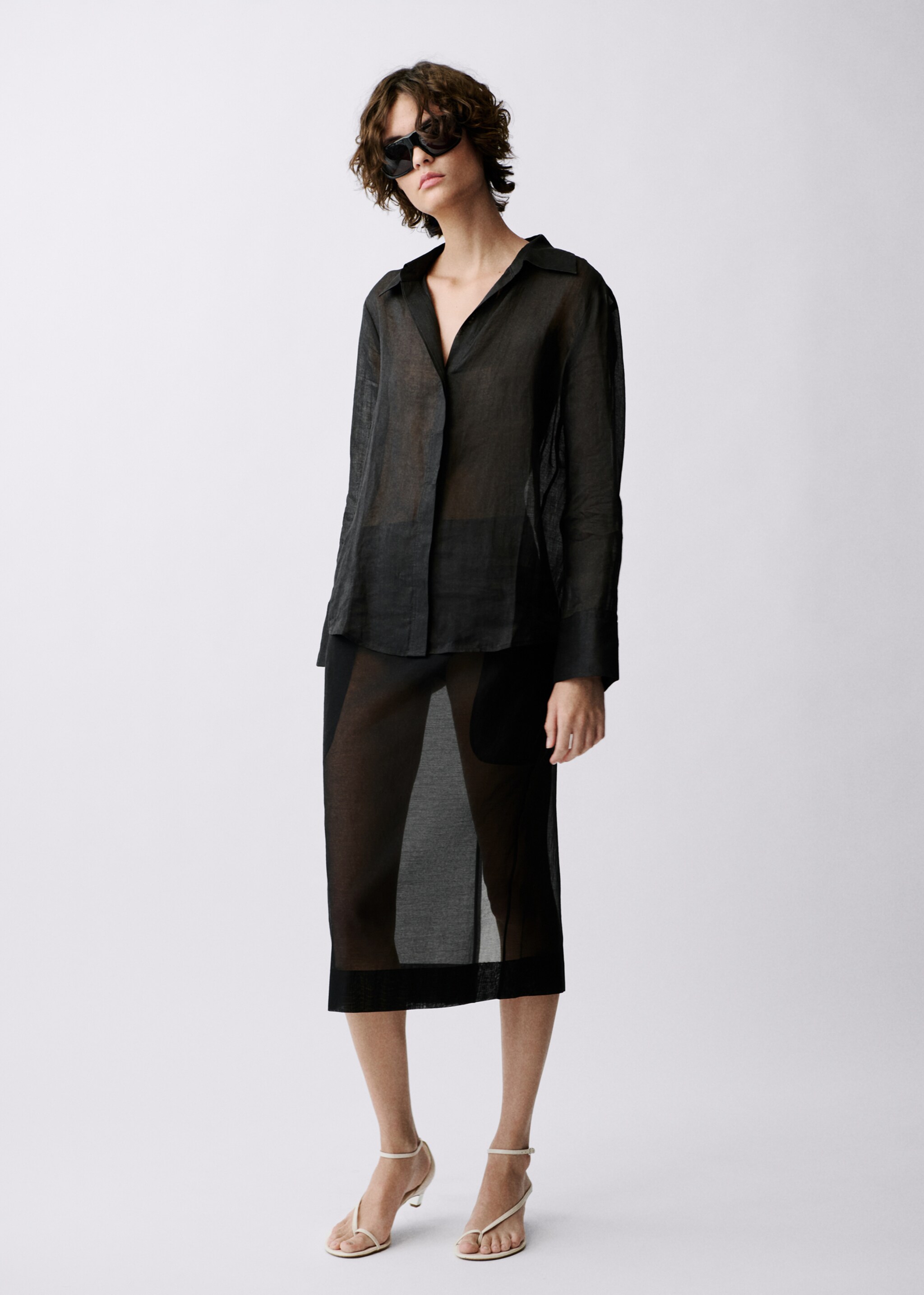 Ramie shirt with hidden buttons - General plane, Black. Ref: 87037167-00.