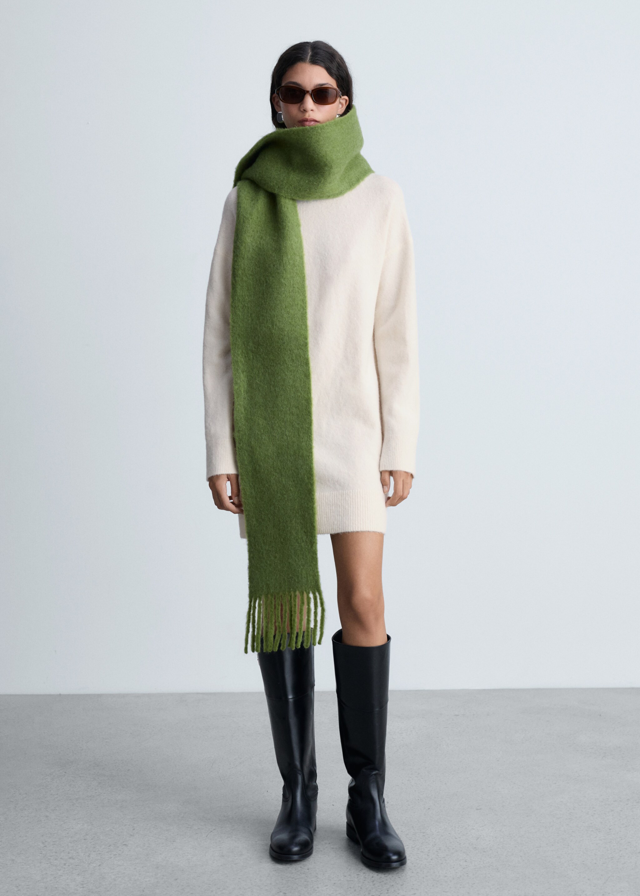 Knitted turtleneck dress - General plane, Ecru. Ref: 87040284-00.