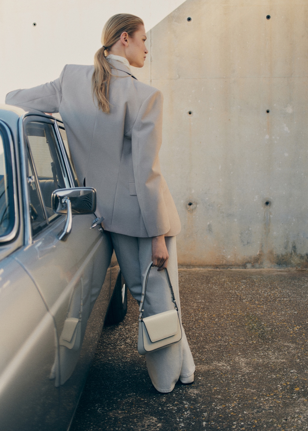 Sac porté épaule rabat - Femme | MANGO OUTLET France métropolitaine