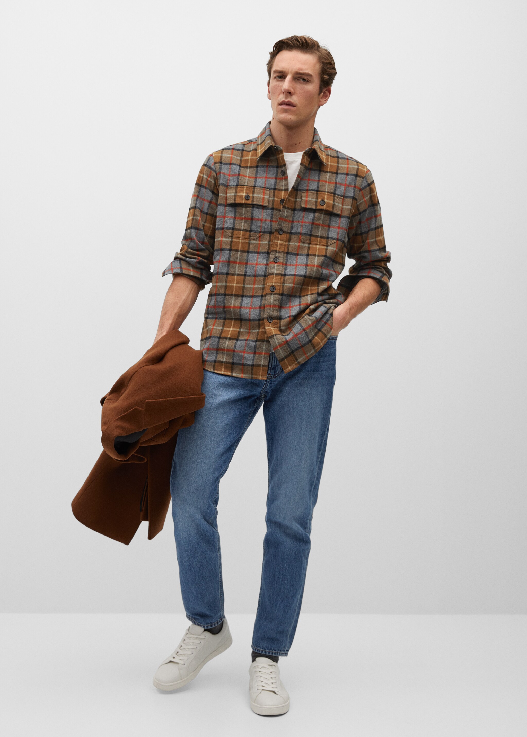 Sobrecamisa regular fit franela cuadros - Plano general