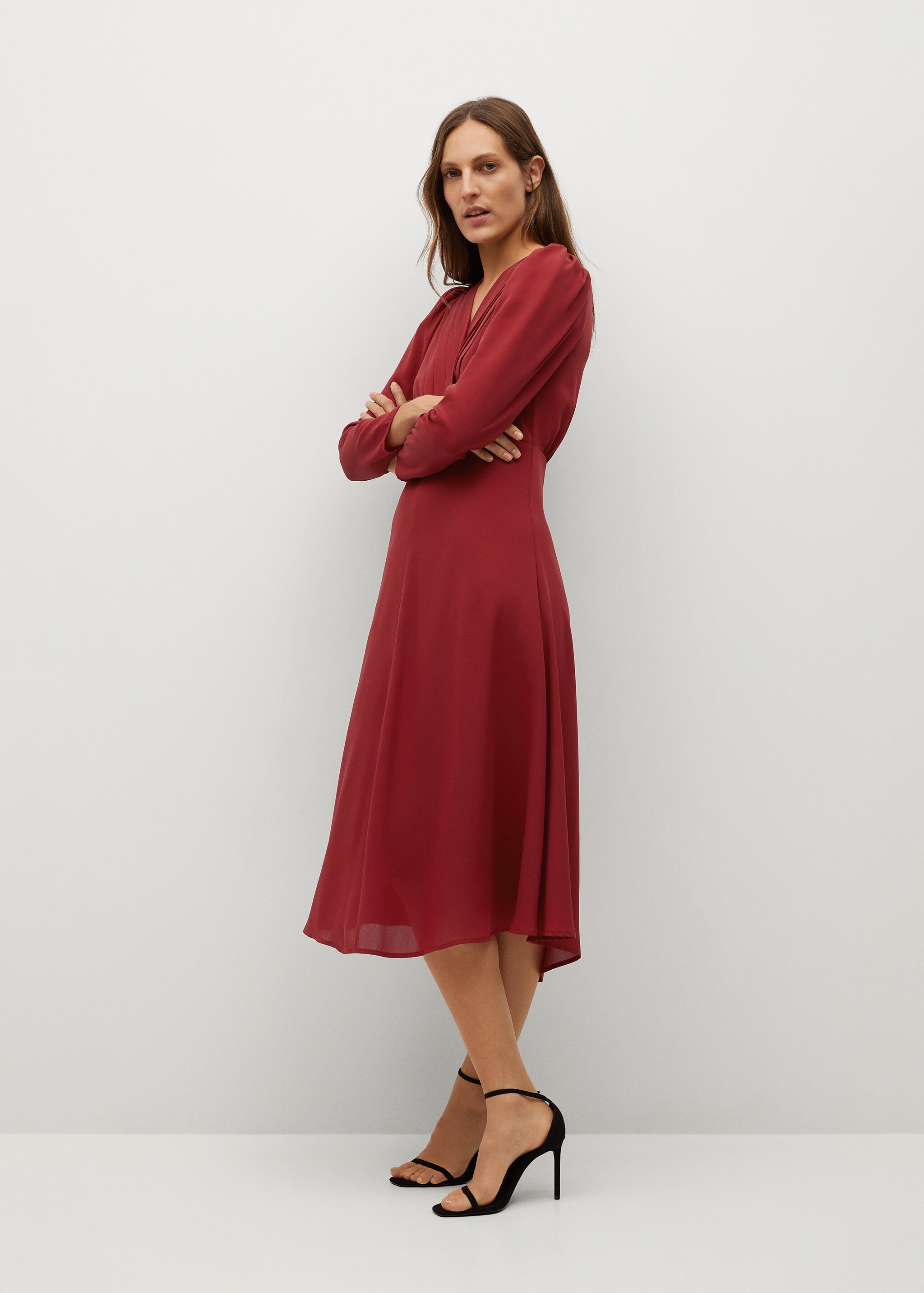 Vestido detalles plisados - Plano general