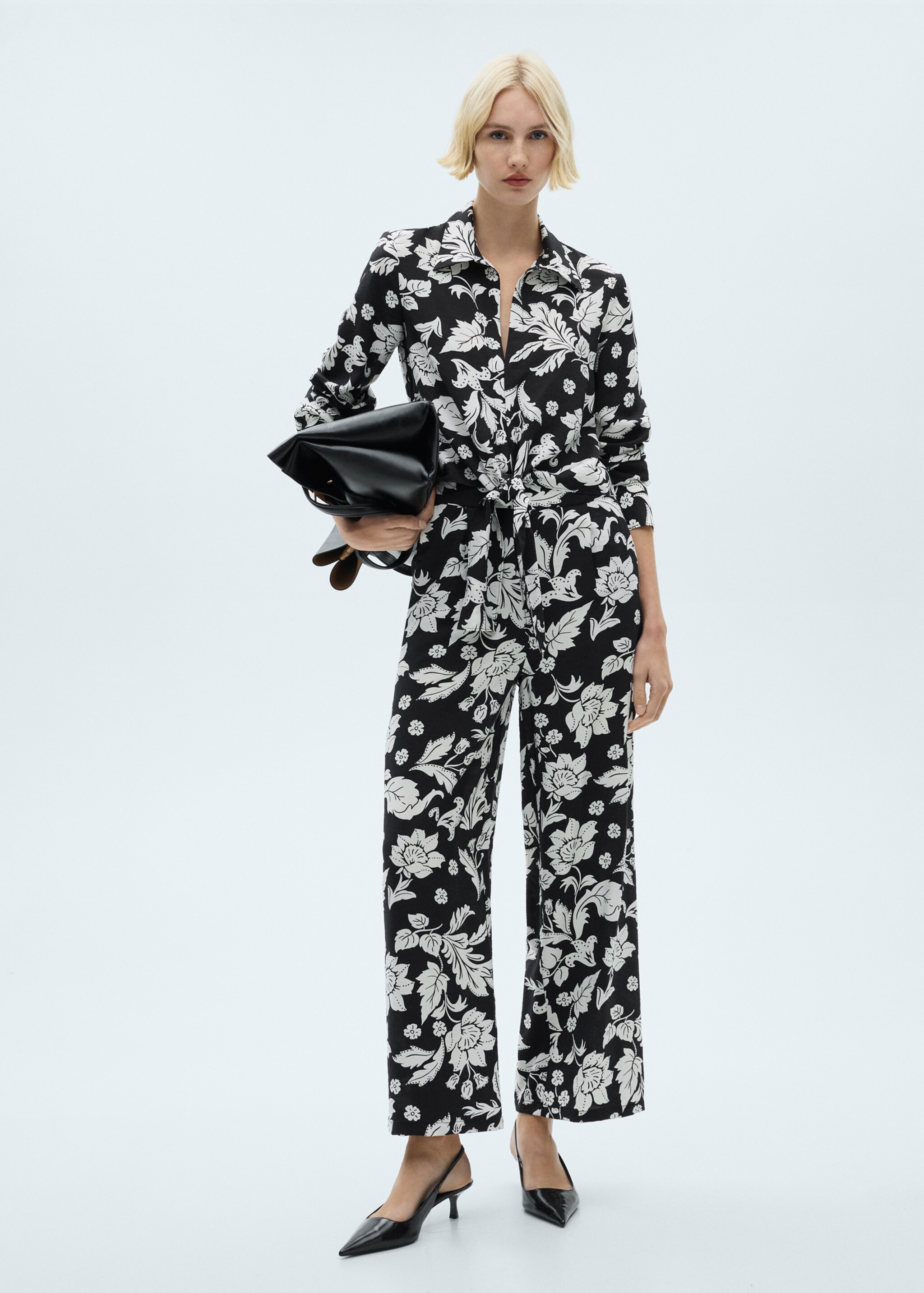 Floral-print blouse with knot detail - General plane, Black. Ref: 87040581-00.