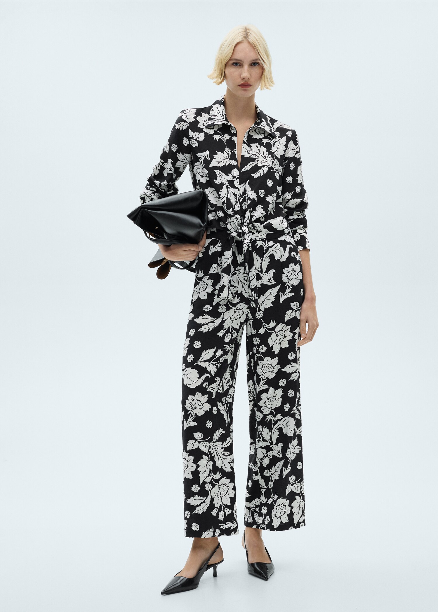 Floral-print blouse with knot detail - General plane