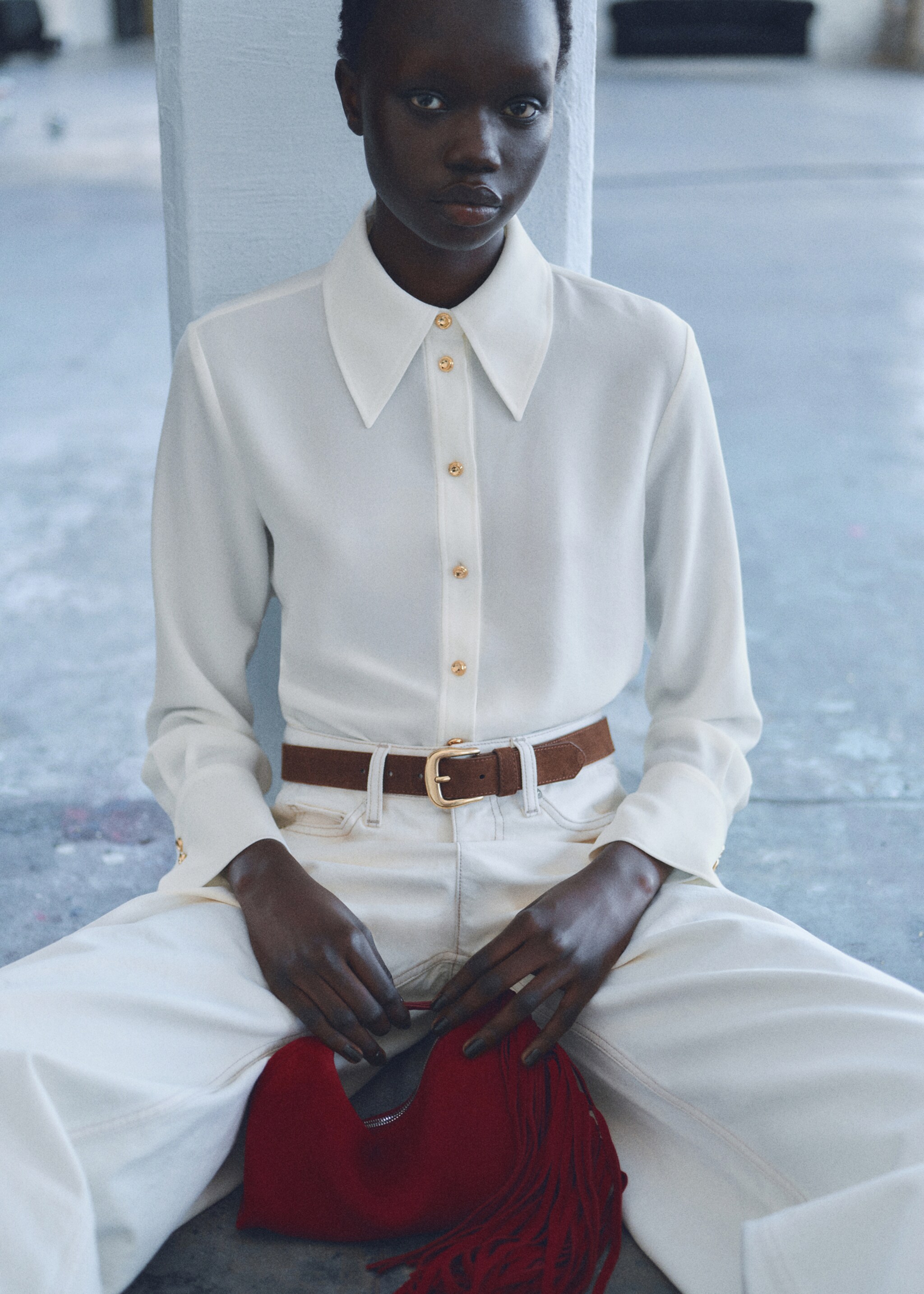 Fließende Bluse mit Knöpfen - Allgemeine Ansicht, Cremeweiß. Ref: 87040635-00.