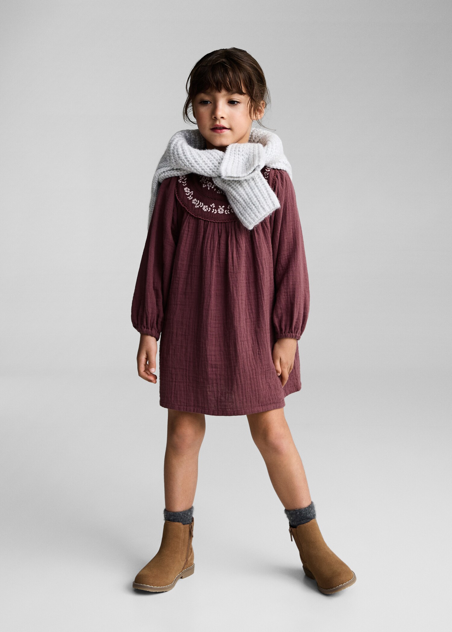 Robe brodée coton - Plan général