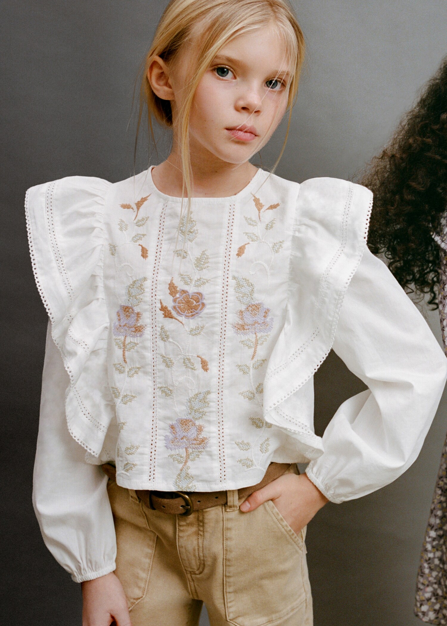 Ceinture croûte de cuir perforée - Plan général