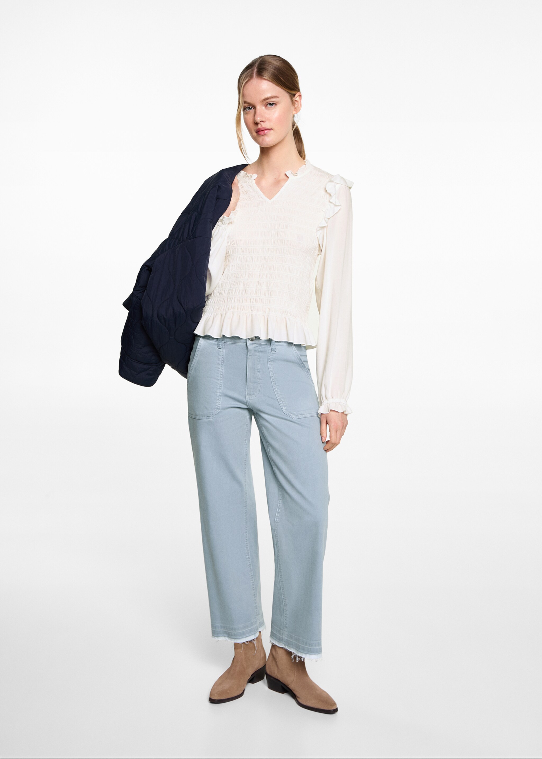 Brusa frunzida volants - Pla general, Blanc trencat. Ref: 87042537-00.