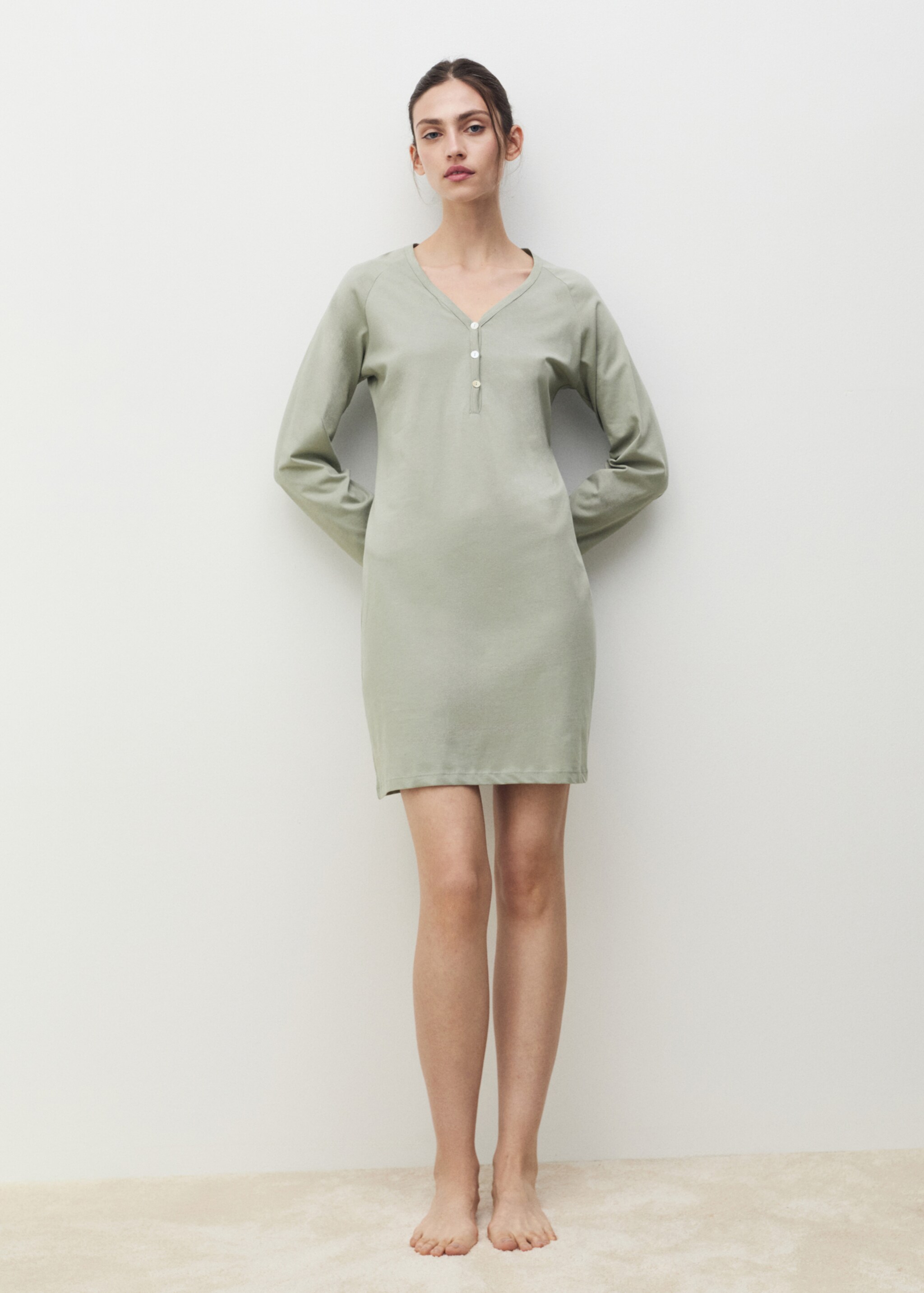 Cotton V-neck nightgown - General plane, Aqua Green. Ref: 87042901-00.