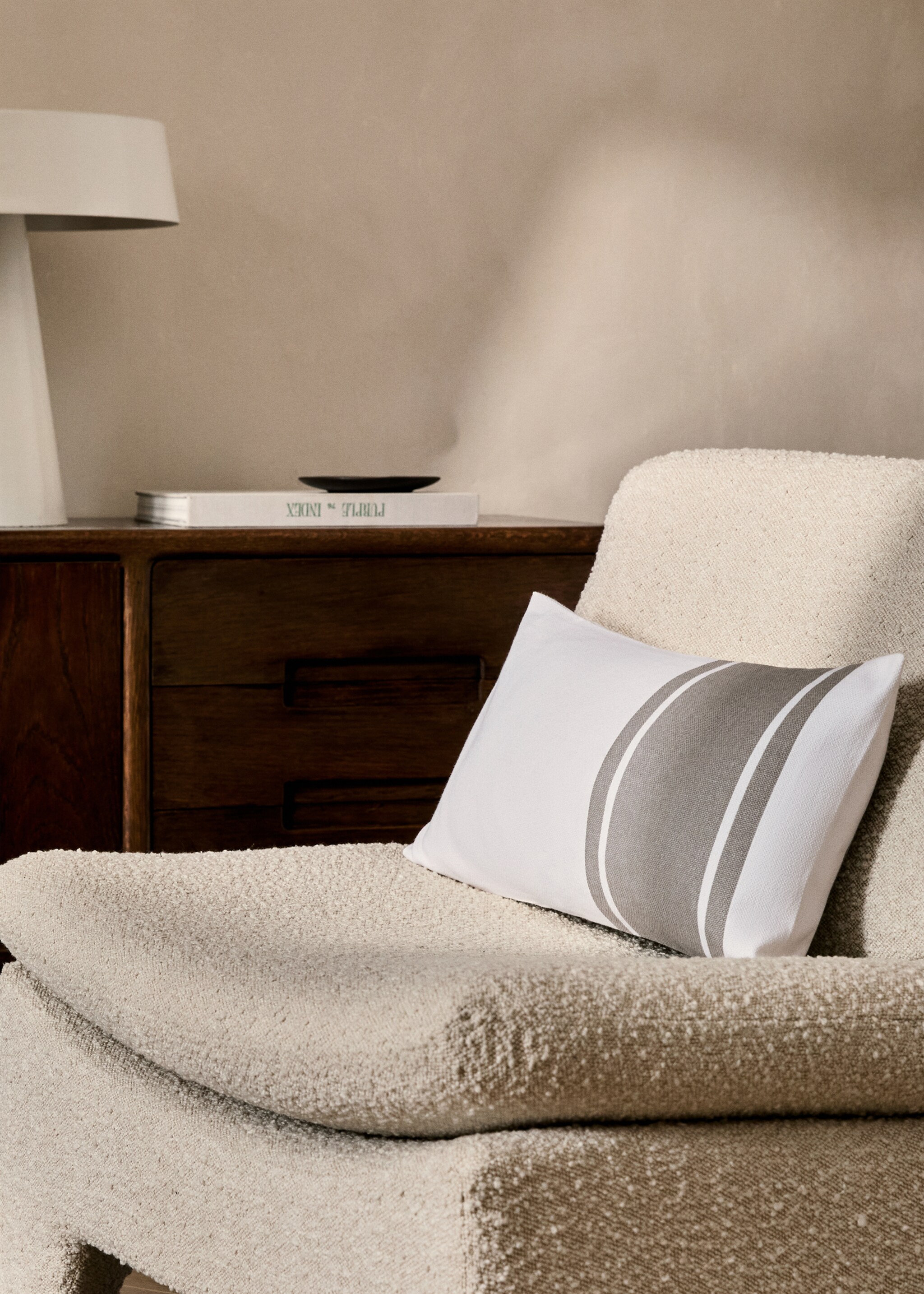 Cotton wide-striped cushion cover 30x50 cm - General plane, Light/Pastel Grey. Ref: 87042911-00.