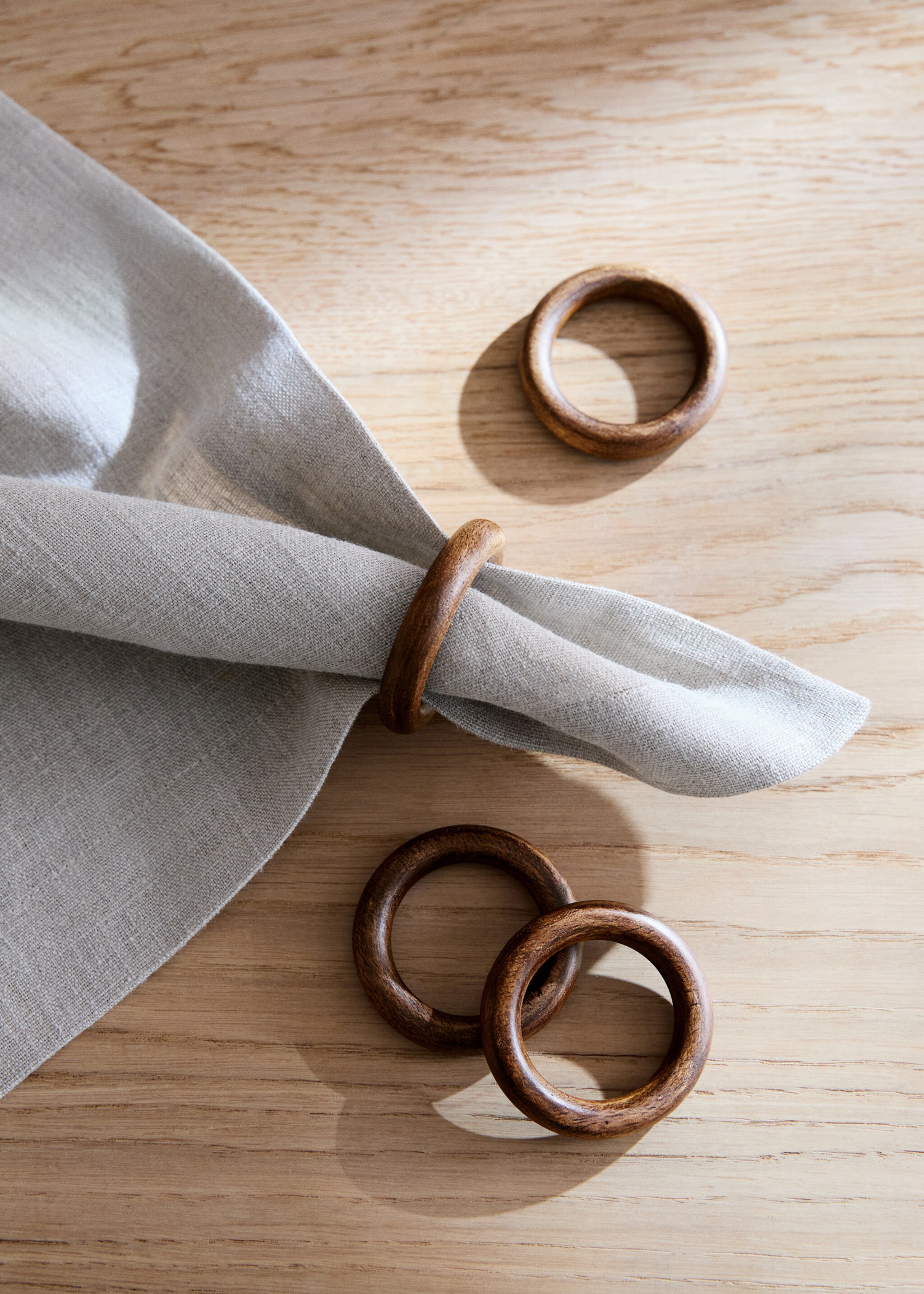 Wooden ring napkin holders - General plane, Brown. Ref: 87043290-00.