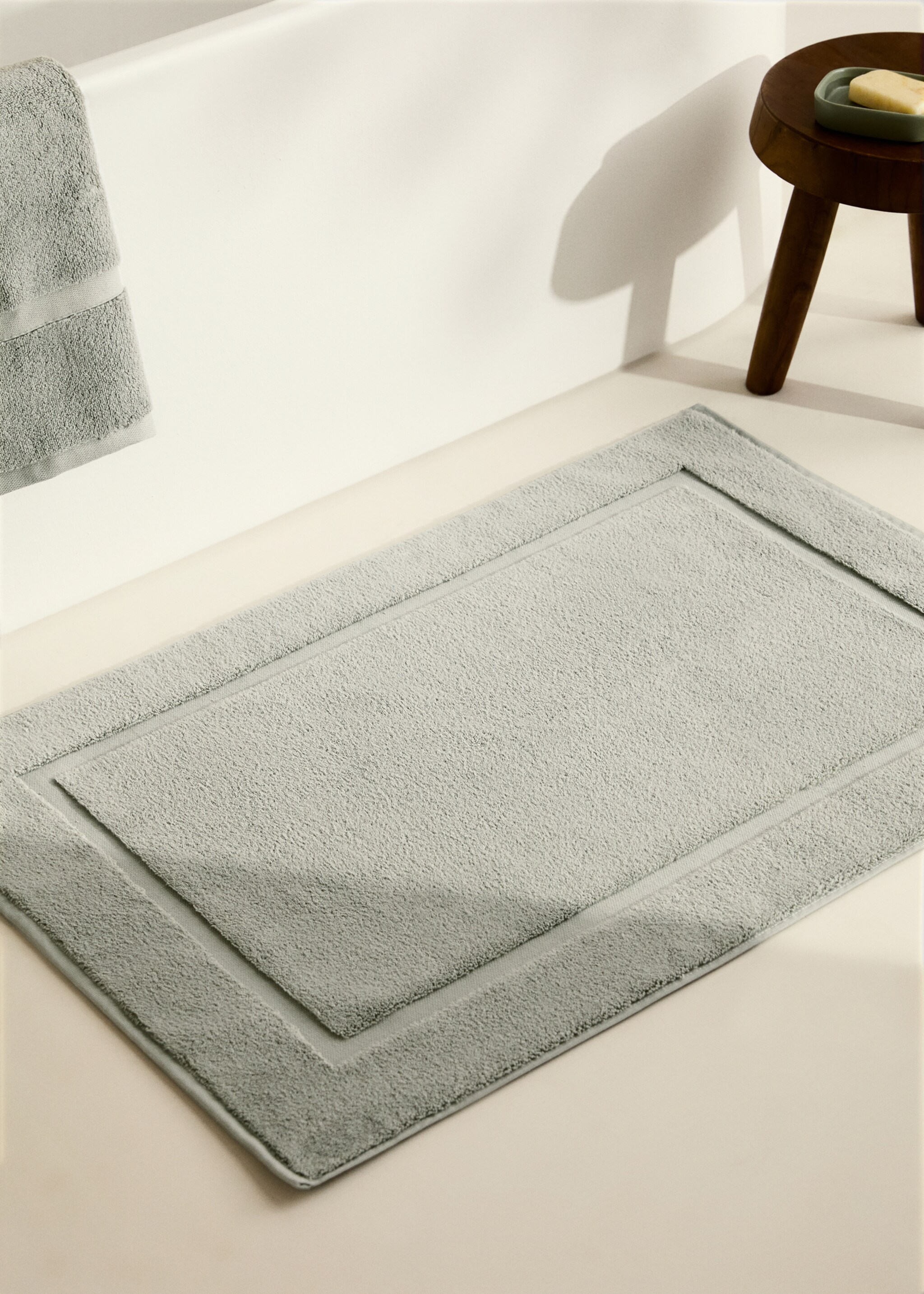 Soft cotton bath mat - General plane, Mint Green. Ref: 87043297-00.