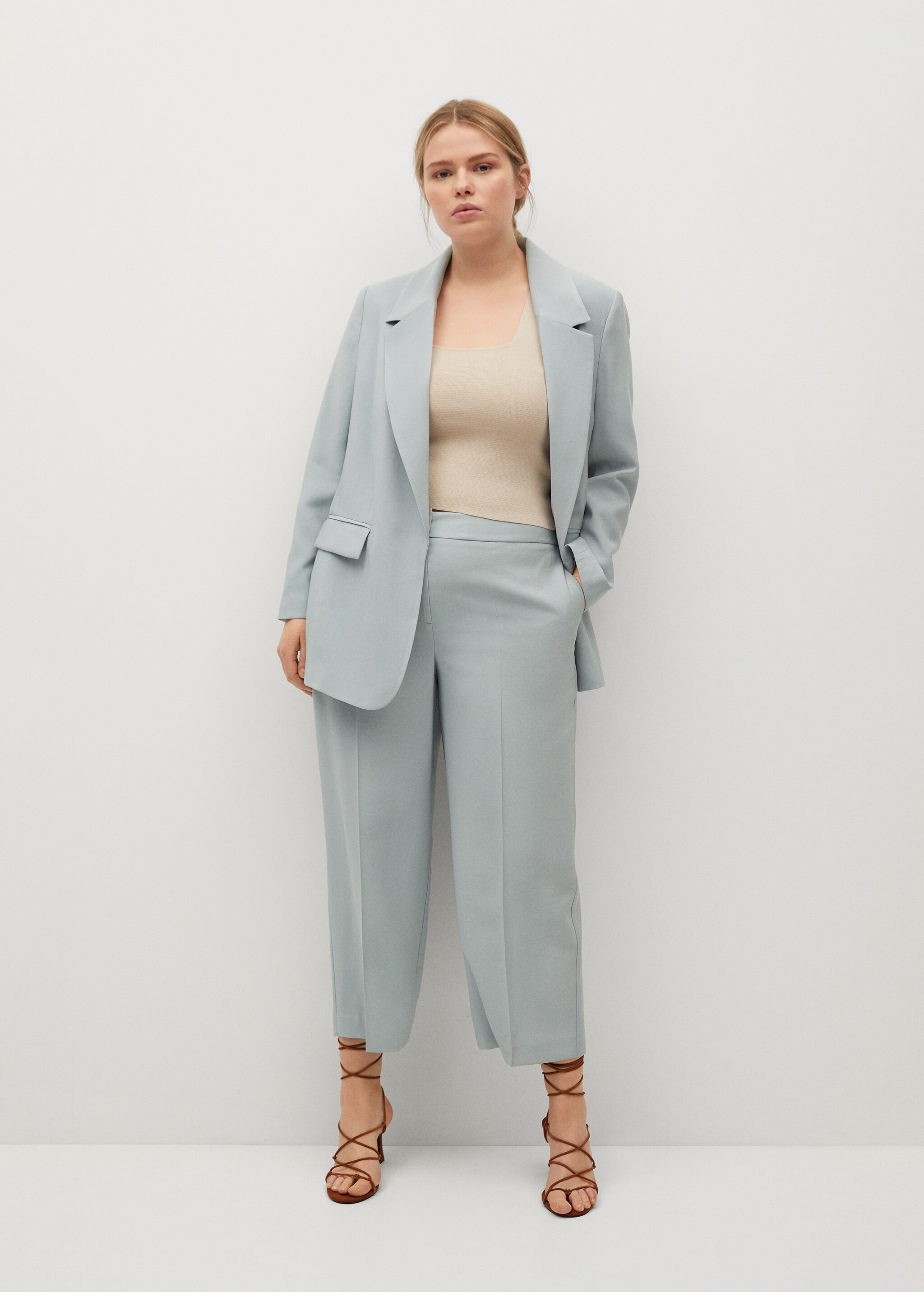 Pantalón culotte traje - Plano general