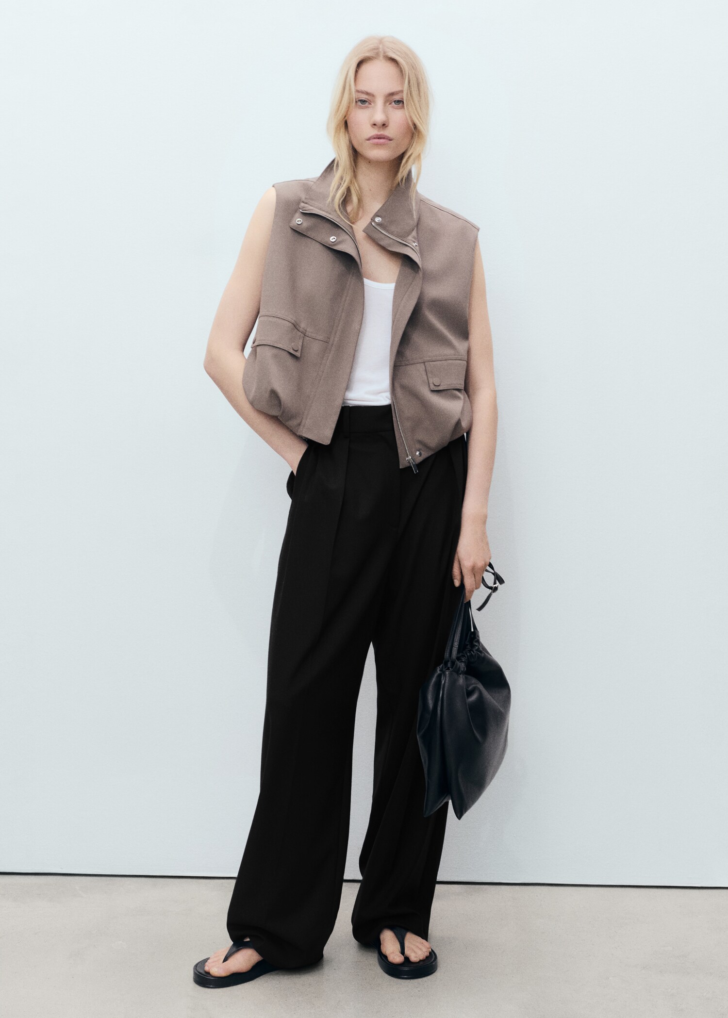 Wideleg pleated trousers - General plane