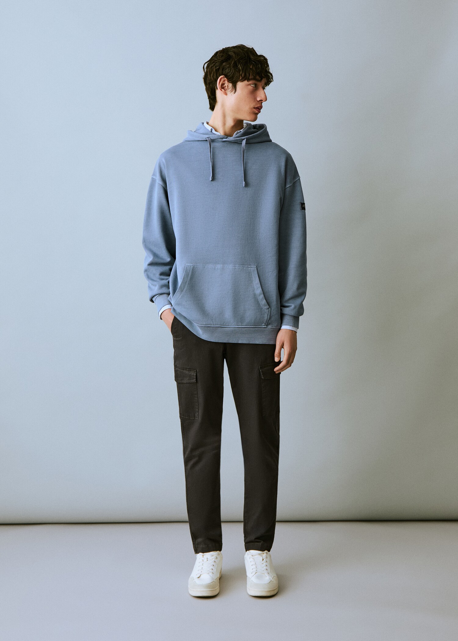 Dessuadora cotó butxaca - Pla general