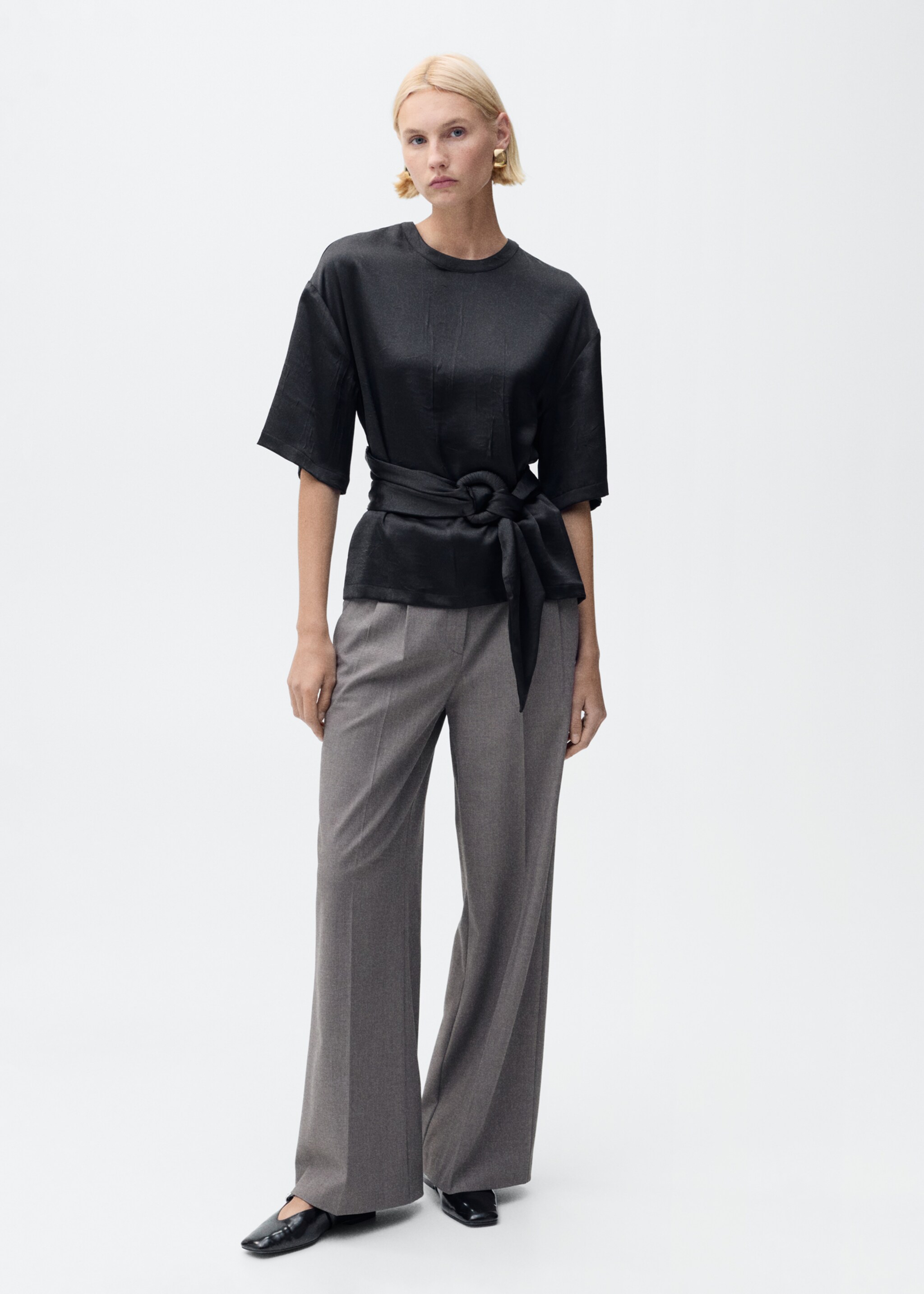 Satin blouse with belt - General plane, Black. Ref: 87045764-00.