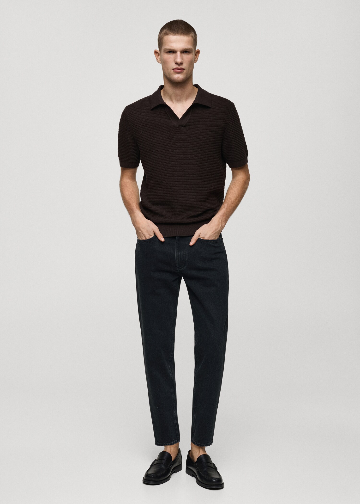 Cropped carrot-fit jeans - General plane