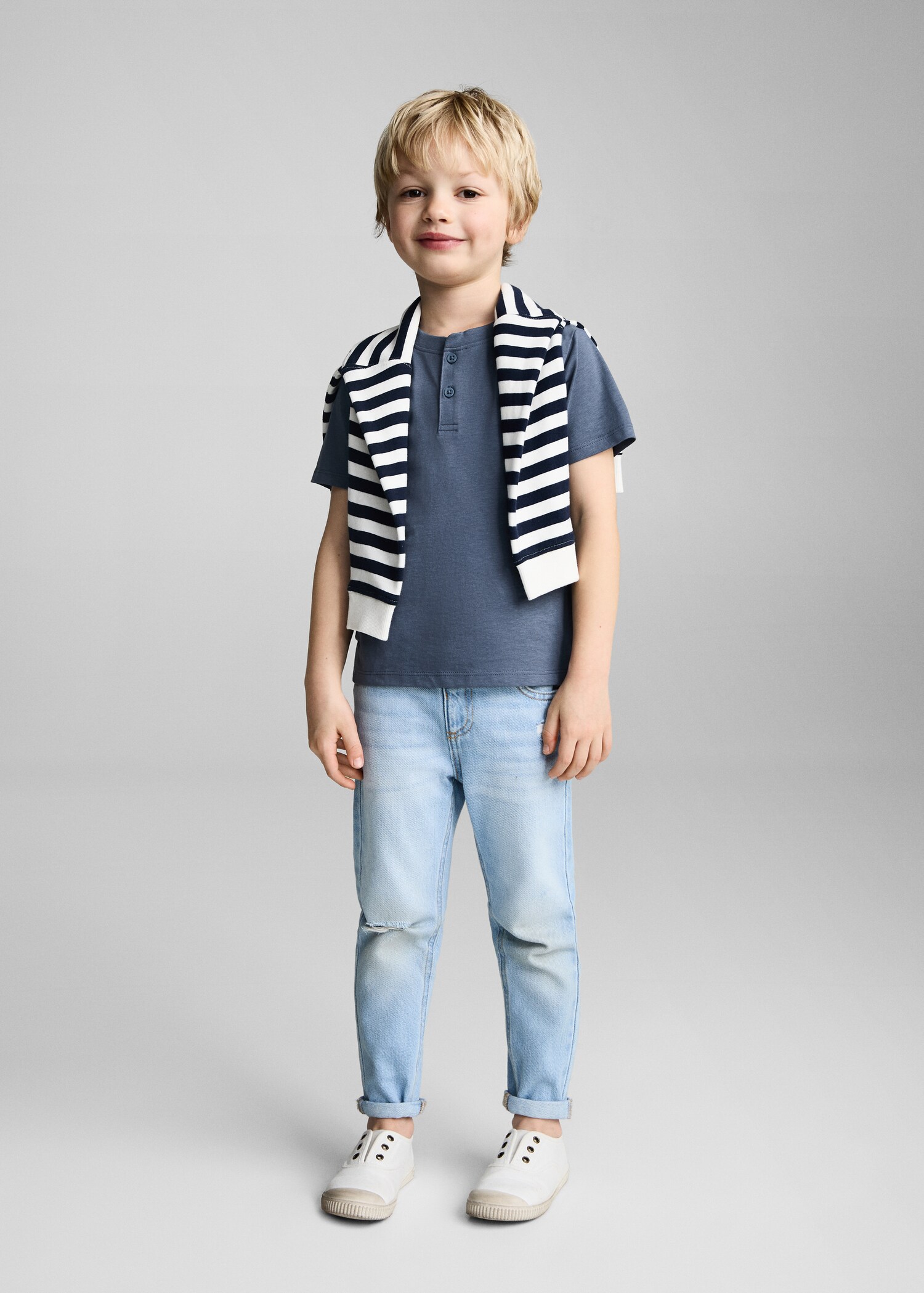 Katoenen T-shirt met knopen - Overzichtstekening