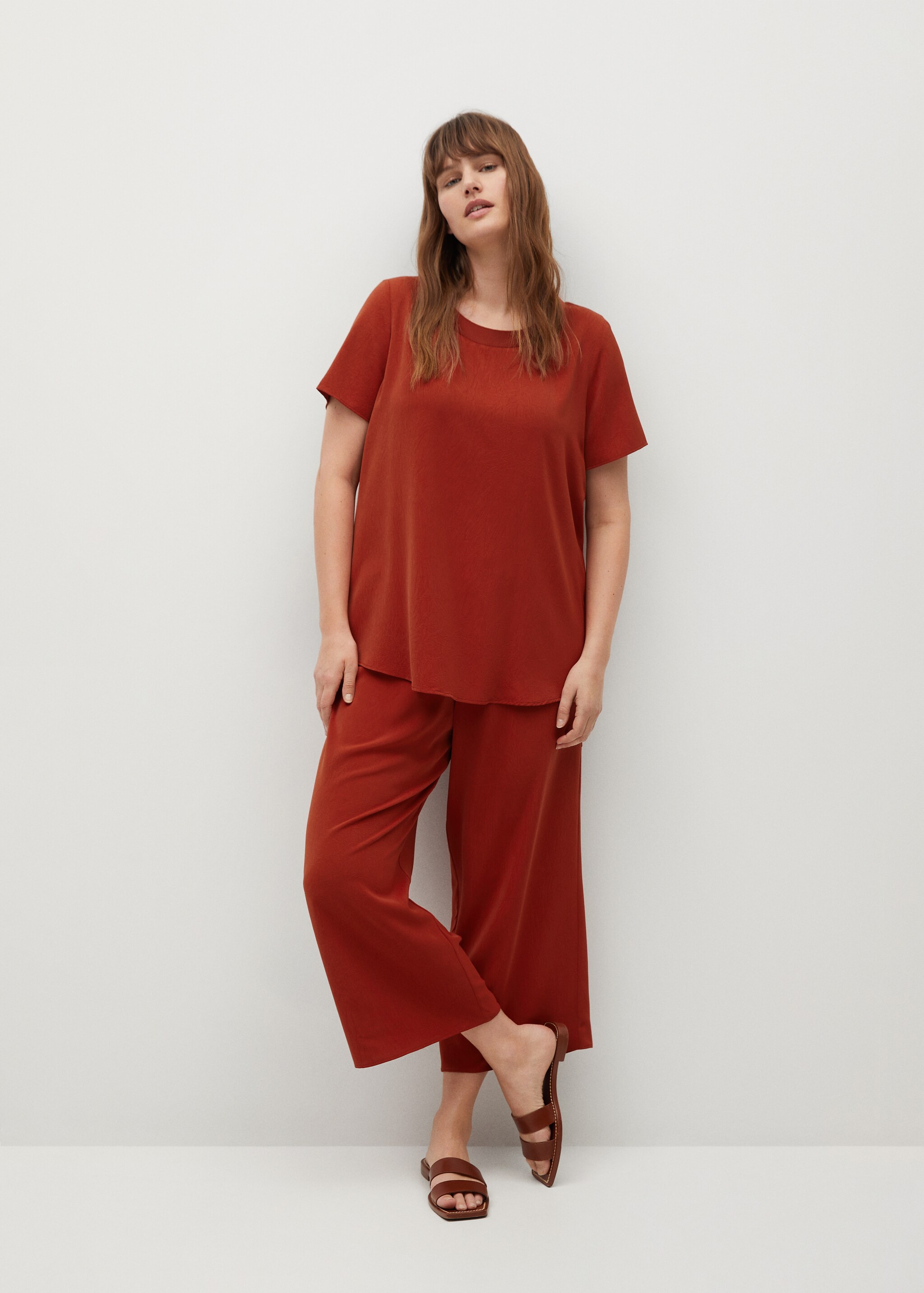 Blusa efecto arrugado - Plano general