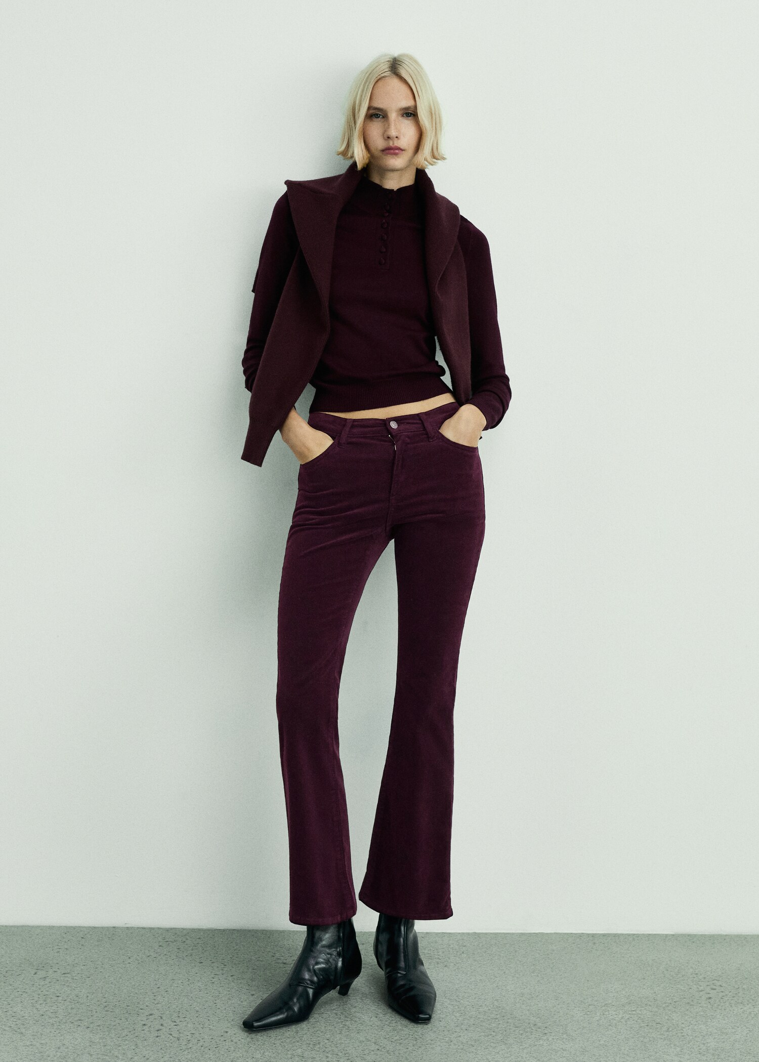 Sienna flared cropped corduroy trousers - General plane