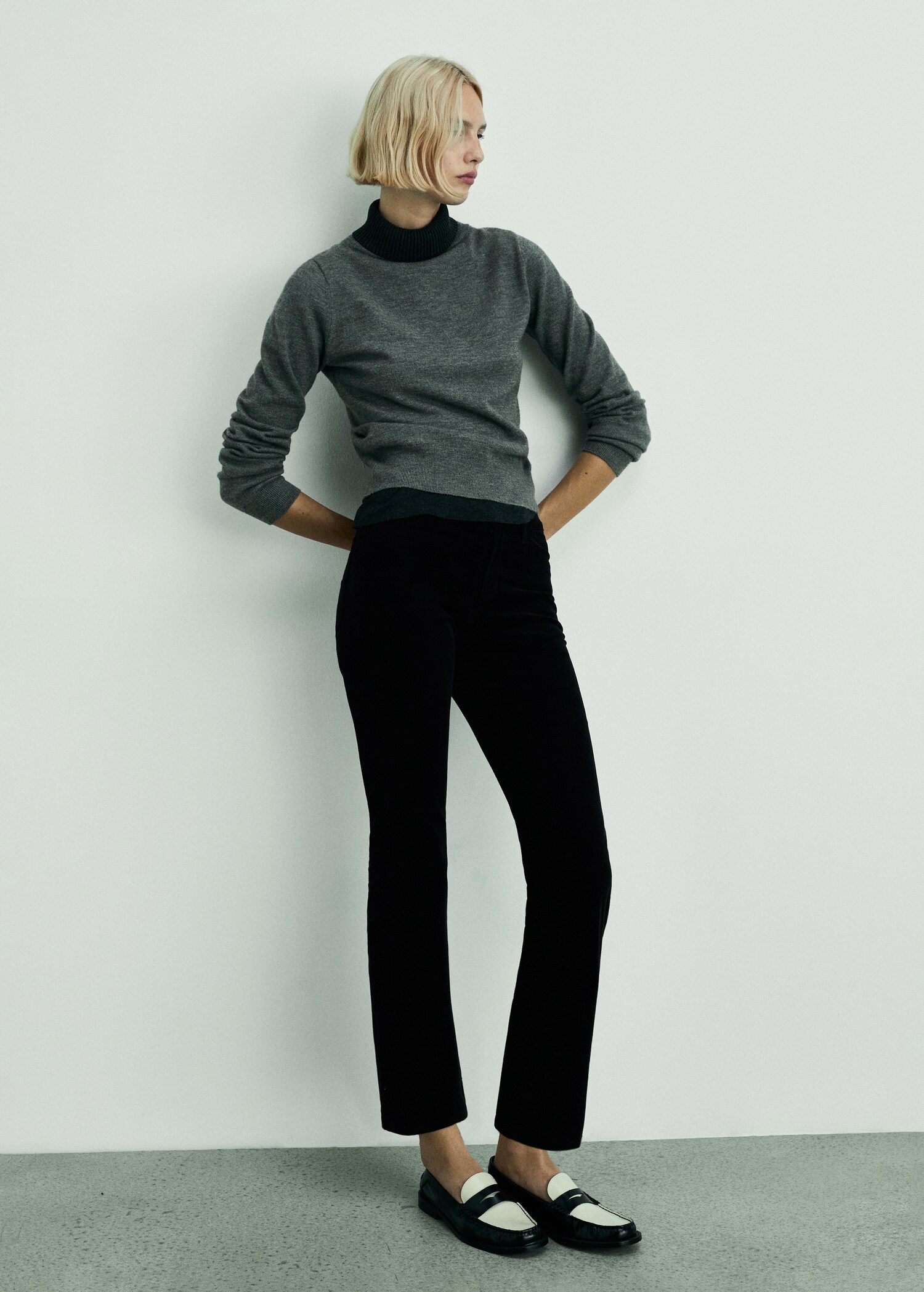 Sienna flared cropped corduroy trousers - General plane