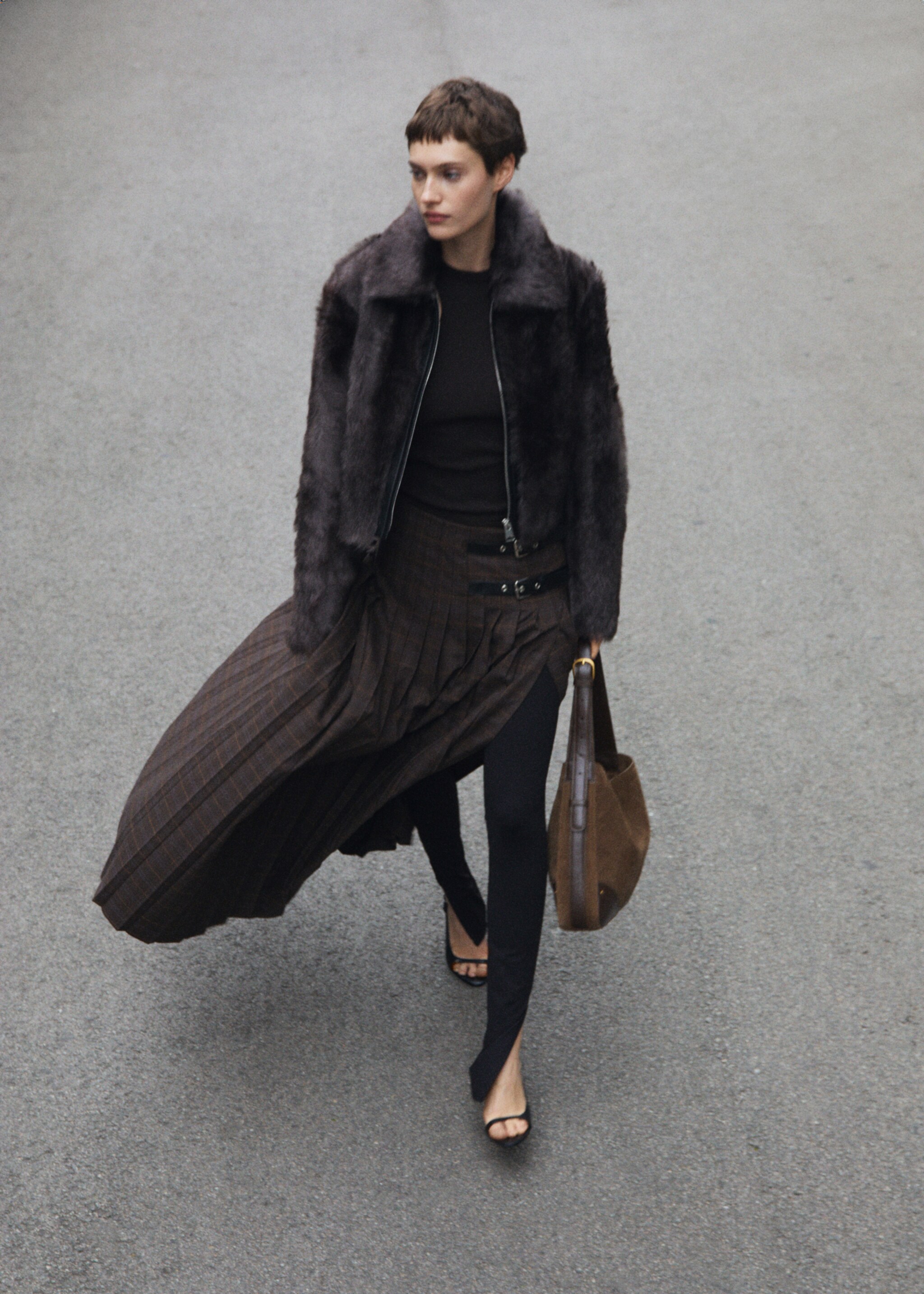 100% split leather bag with buckle - General plane, Khaki. Ref: 87050417-00.