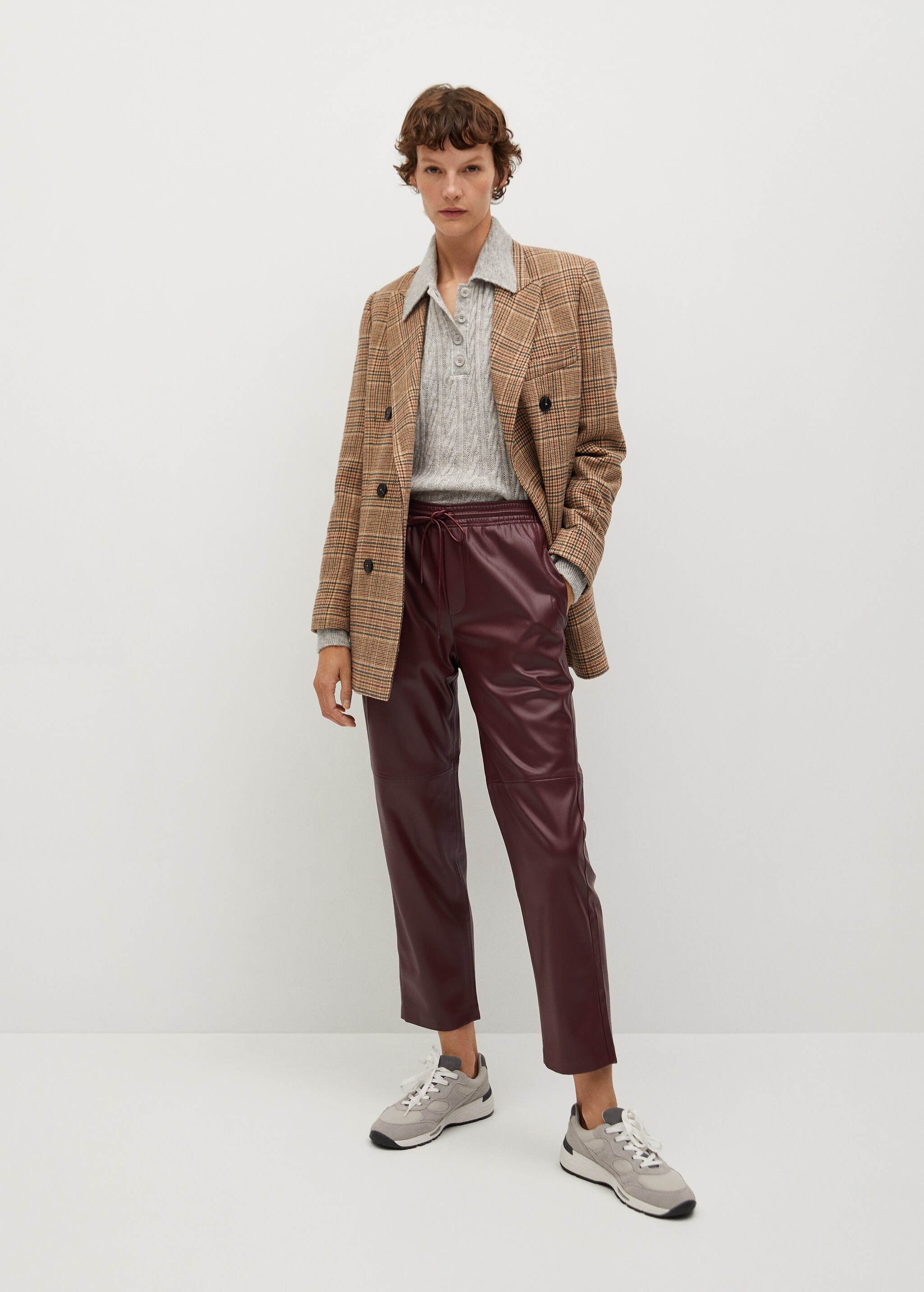 Pantalón cintura elástica efecto piel - Plano general