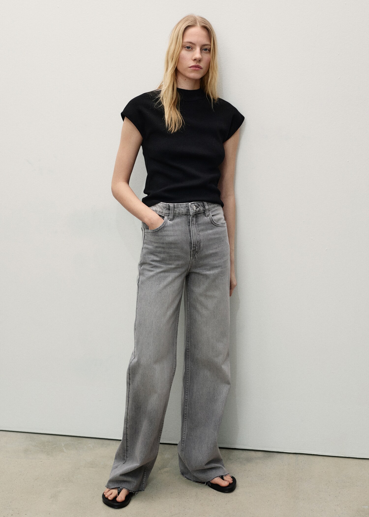 Danila high-waisted wide-leg jeans - General plane