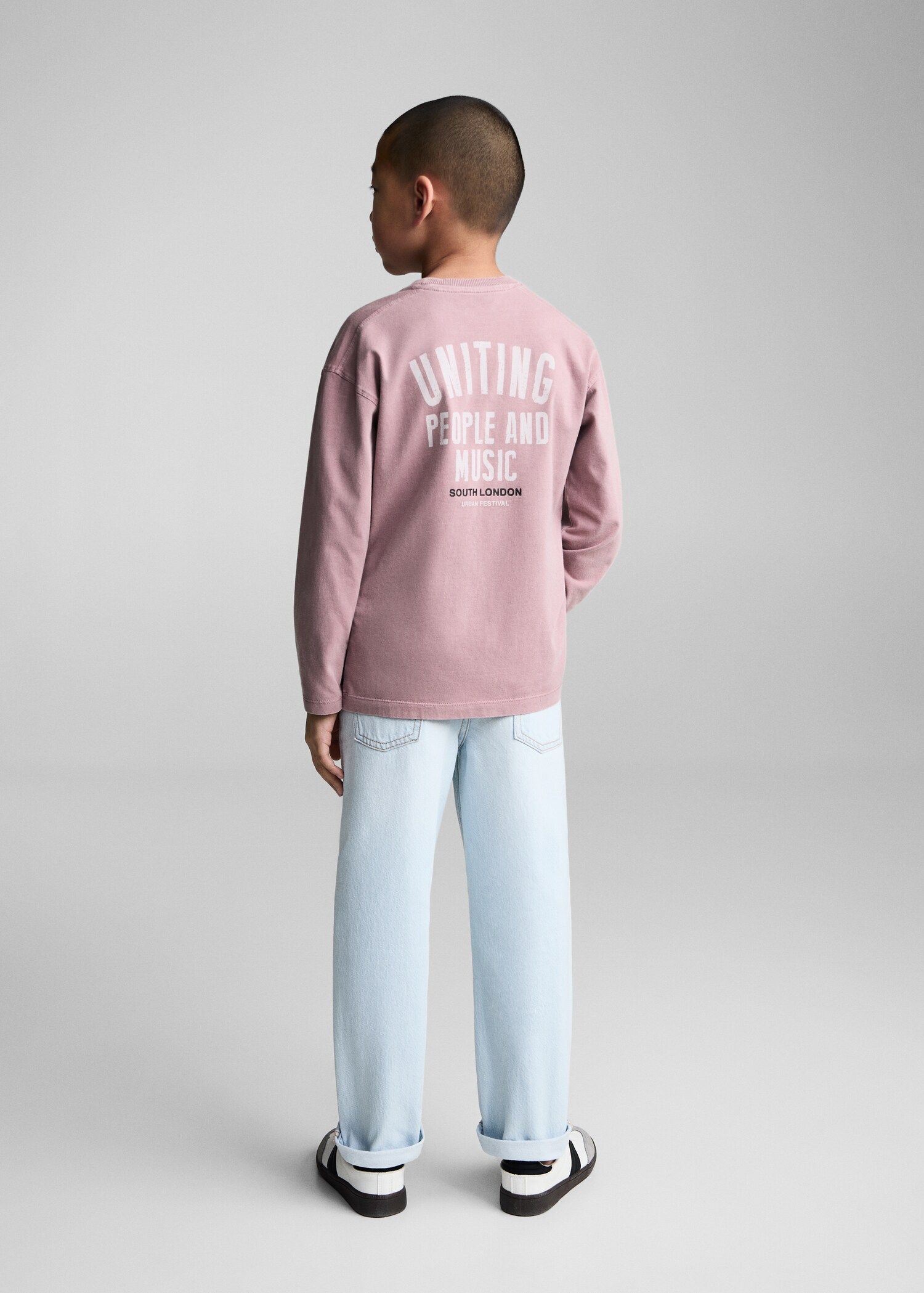 Washed-effect cotton t-shirt - General plane