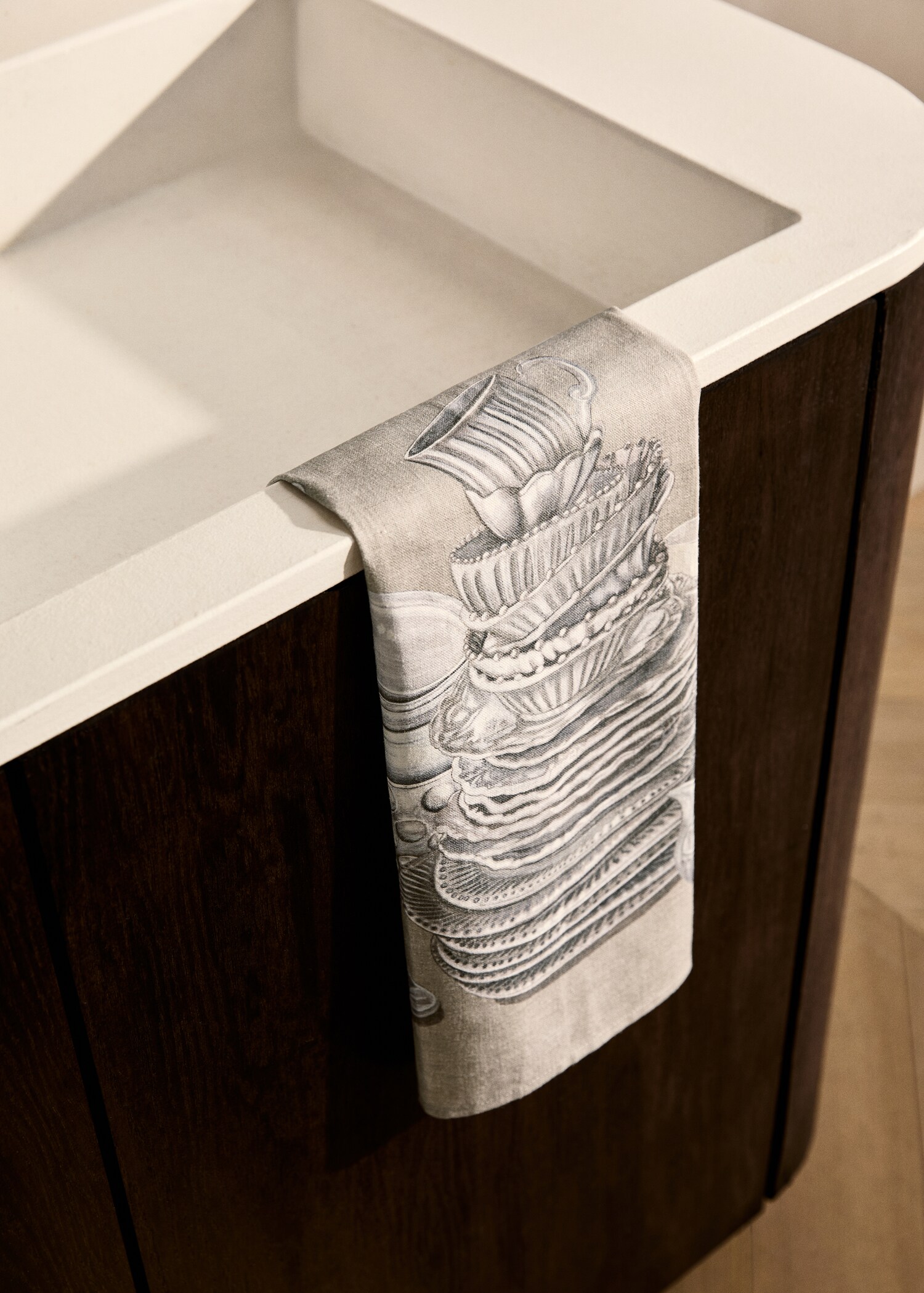 Cotton linen dish cloth with crockery print - General plane