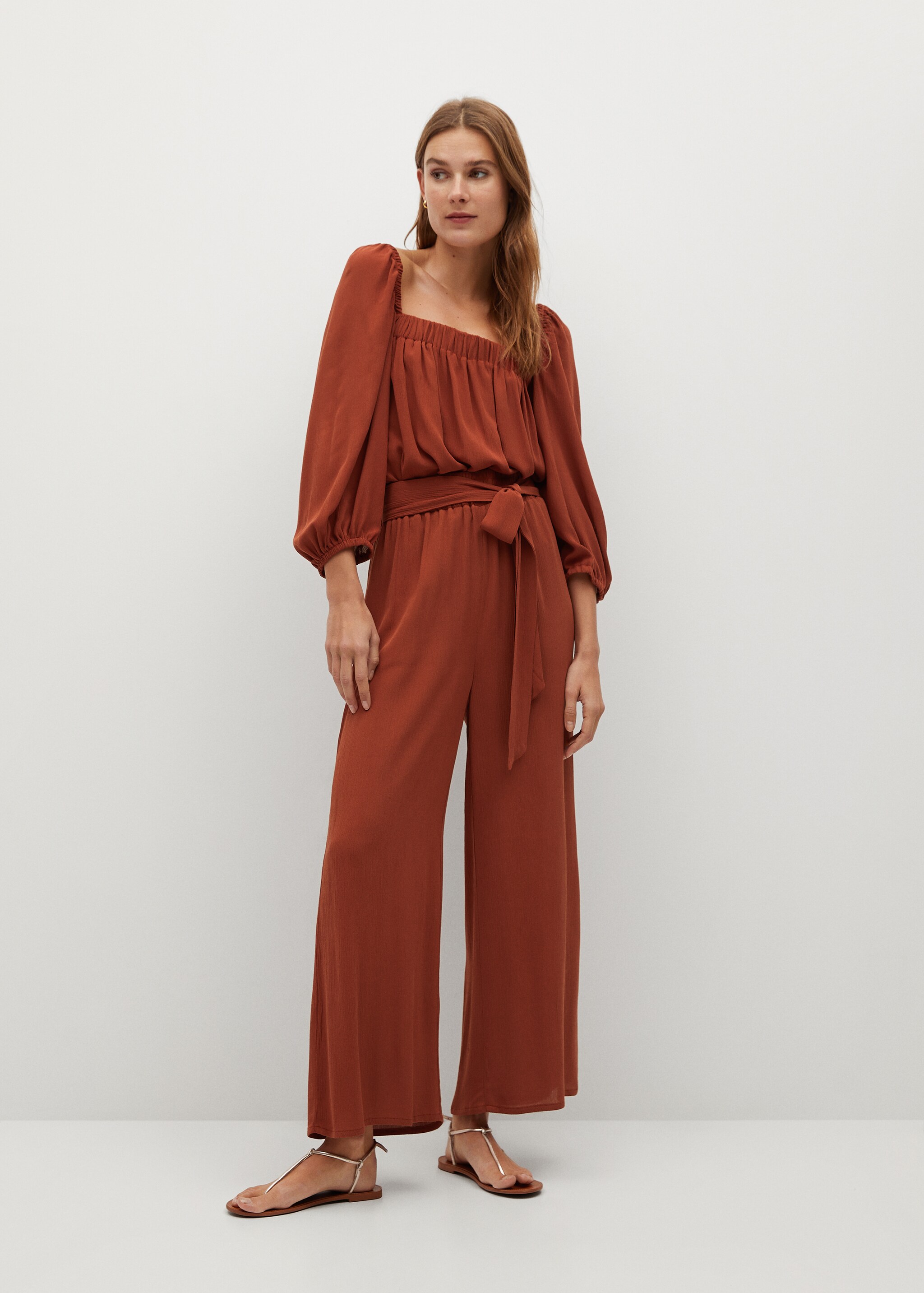 Pantalón culotte cinturón - Plano general