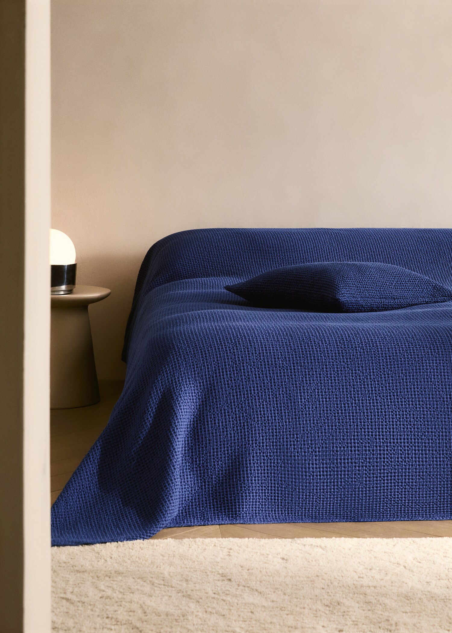 Garment-dyed waffle cotton bedspread for 130/150 cm bed - General plane