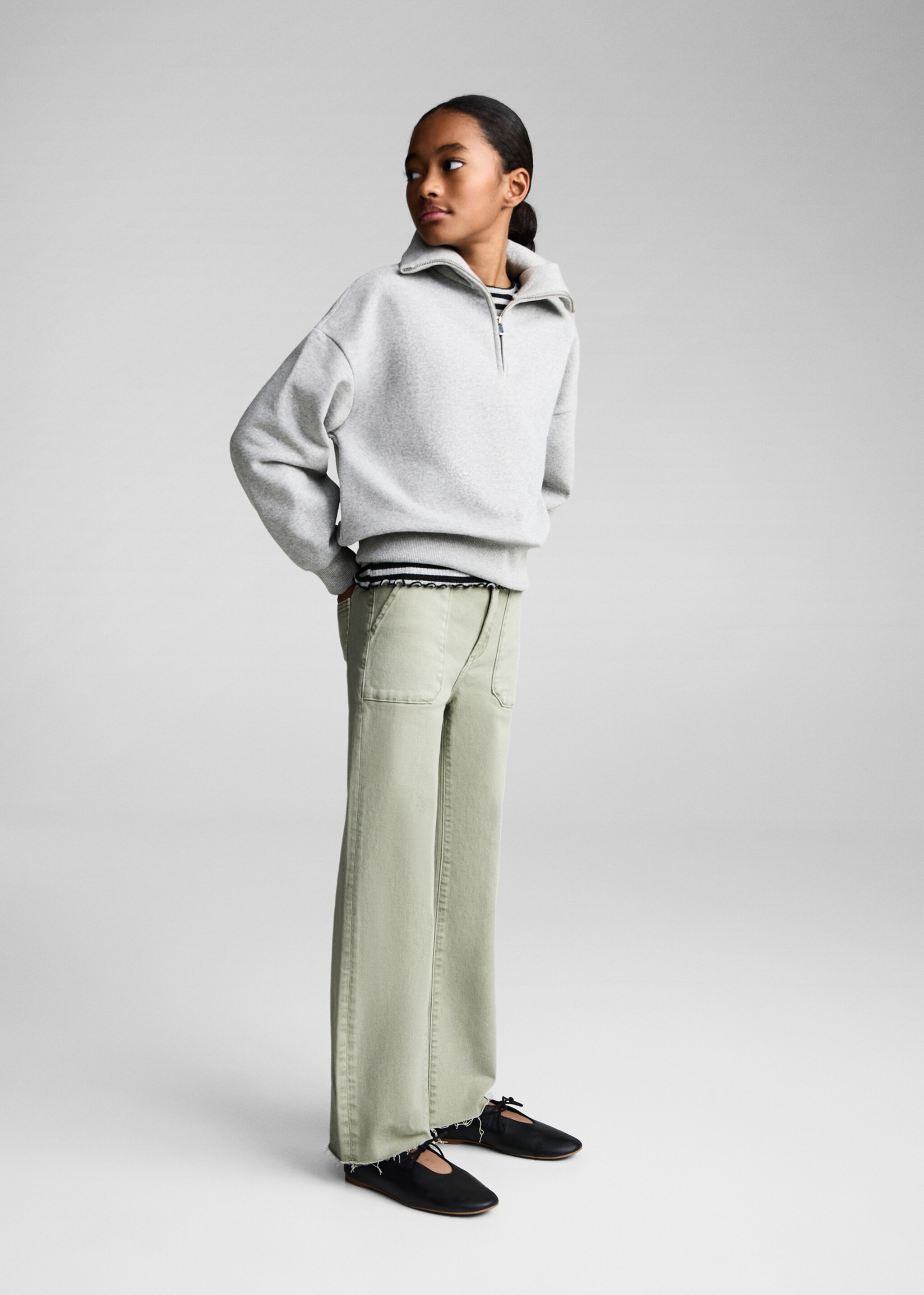 Utility pocket jeans - General plane, Green. Ref: 87053270-00.