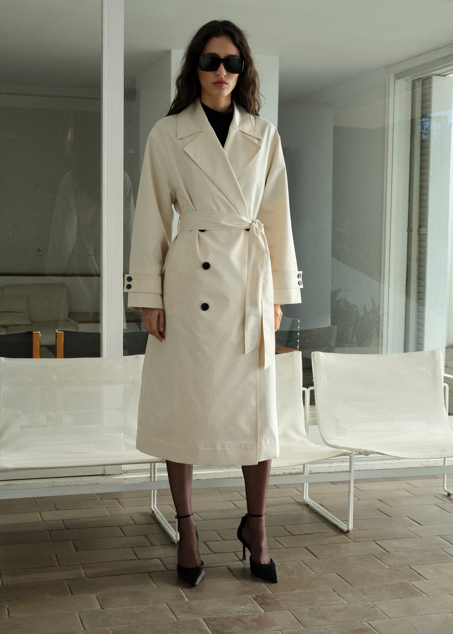 Long oversized double-breasted trench coat - General plane