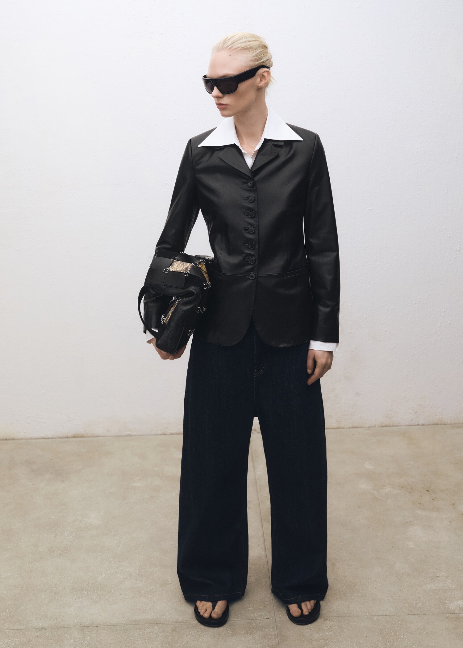 Leather jacket with buttons - General plane