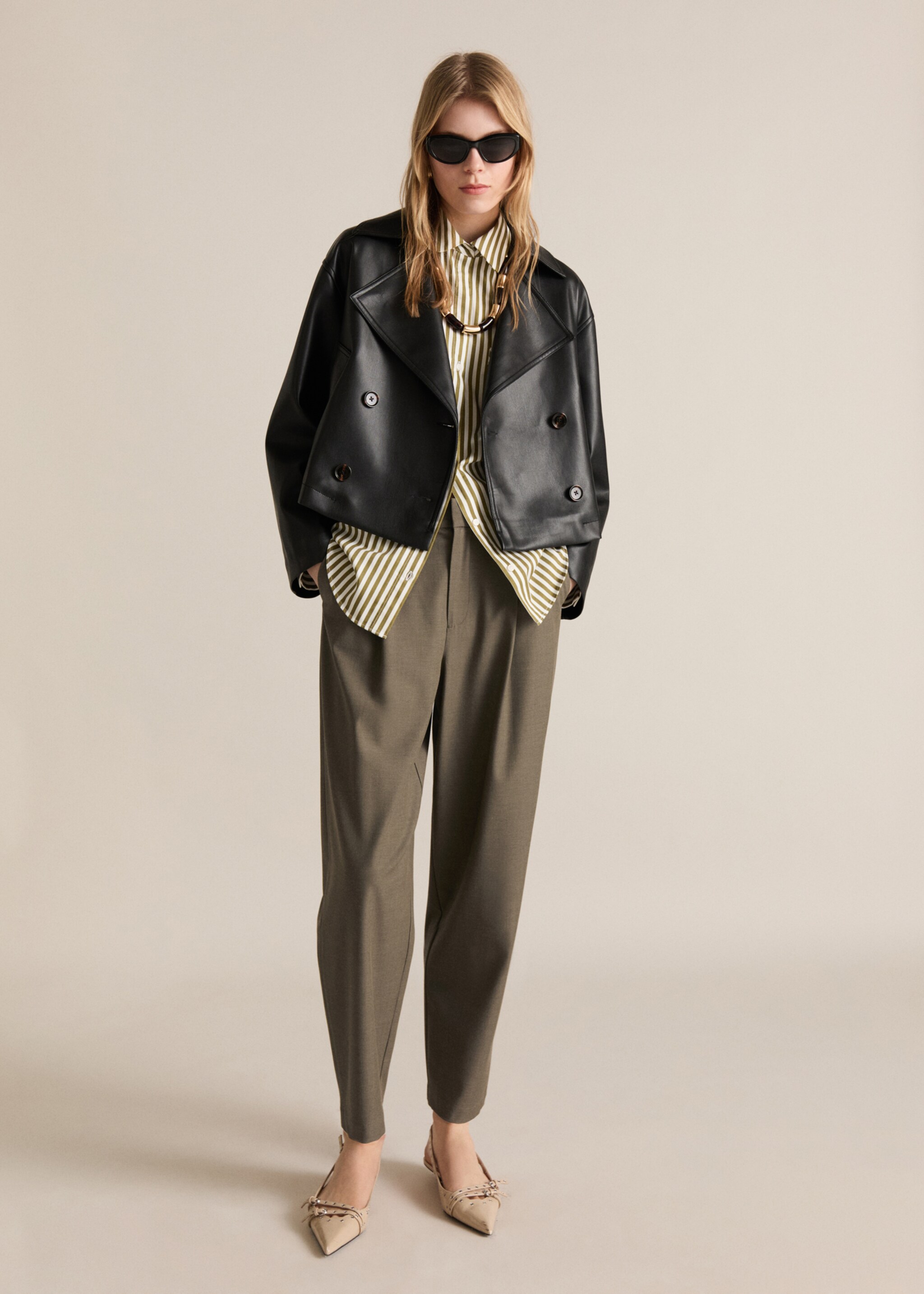 Παντελόνι ίσιο μεσαίος καβάλος - Γενικό πλάνο, Πράσινο. Ref: 87054806-00.