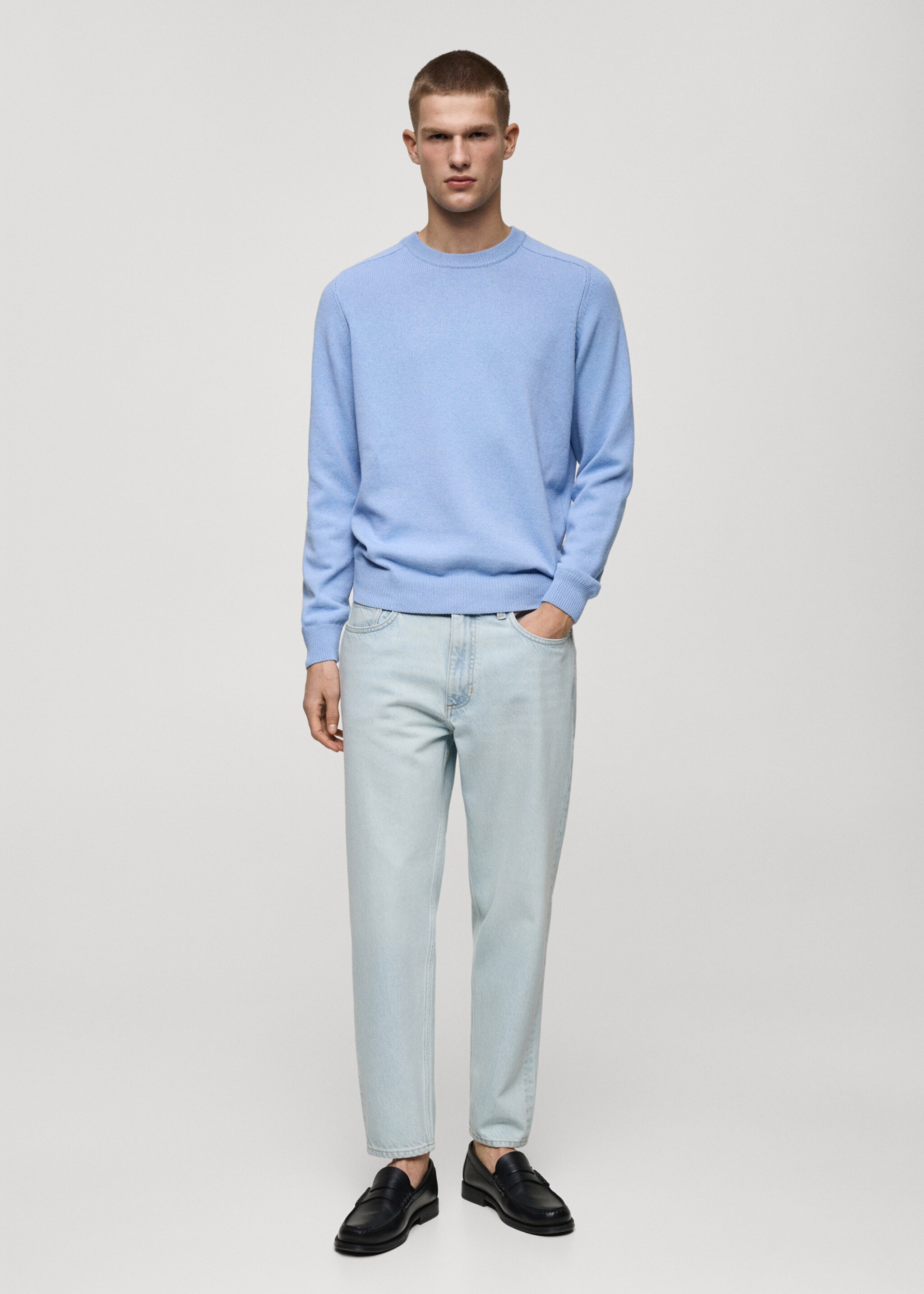 Cropped carrot-fit jeans - General plane, Bleach Blue. Ref: 87055921-00.