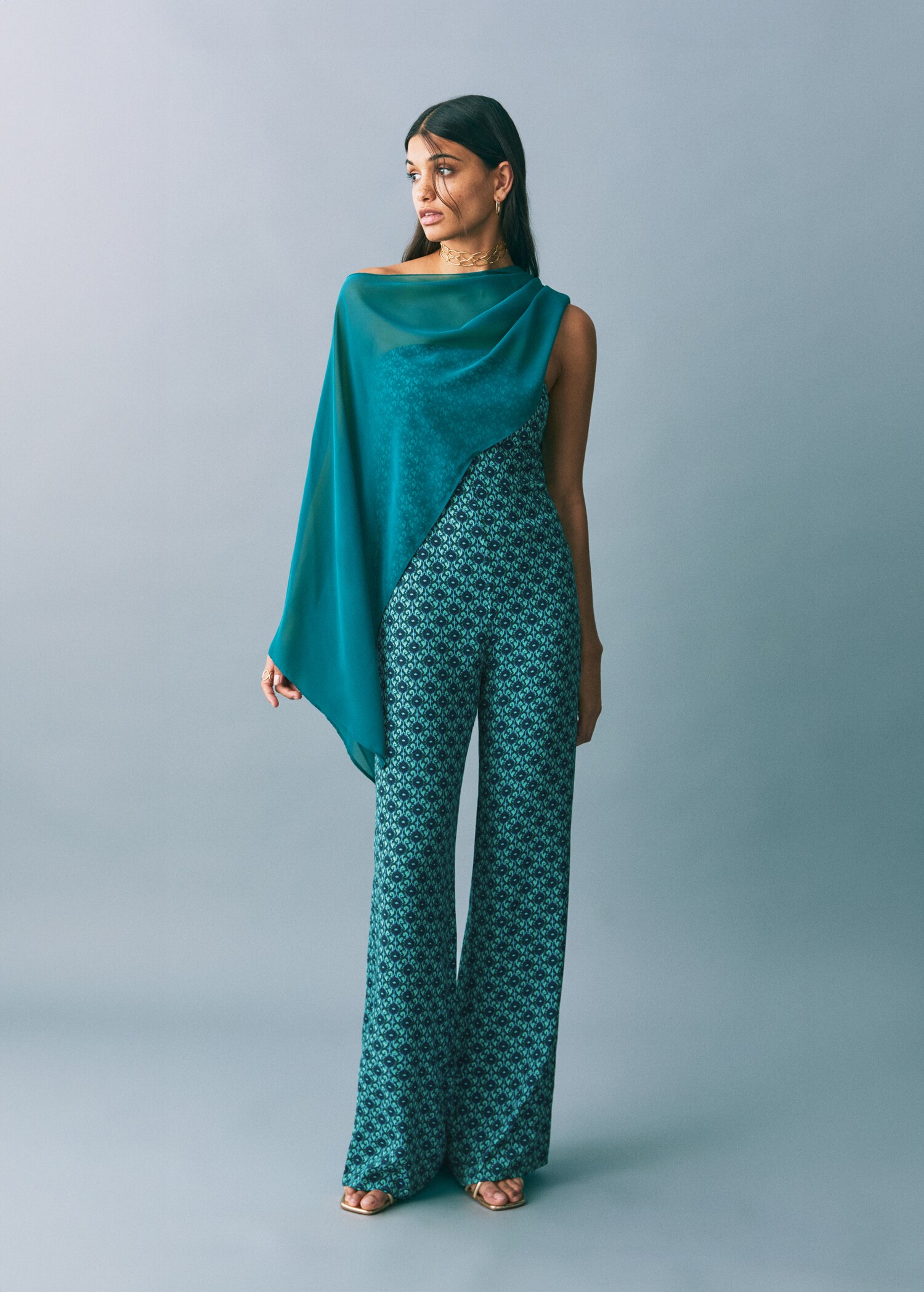 Chiffon layer top - General plane