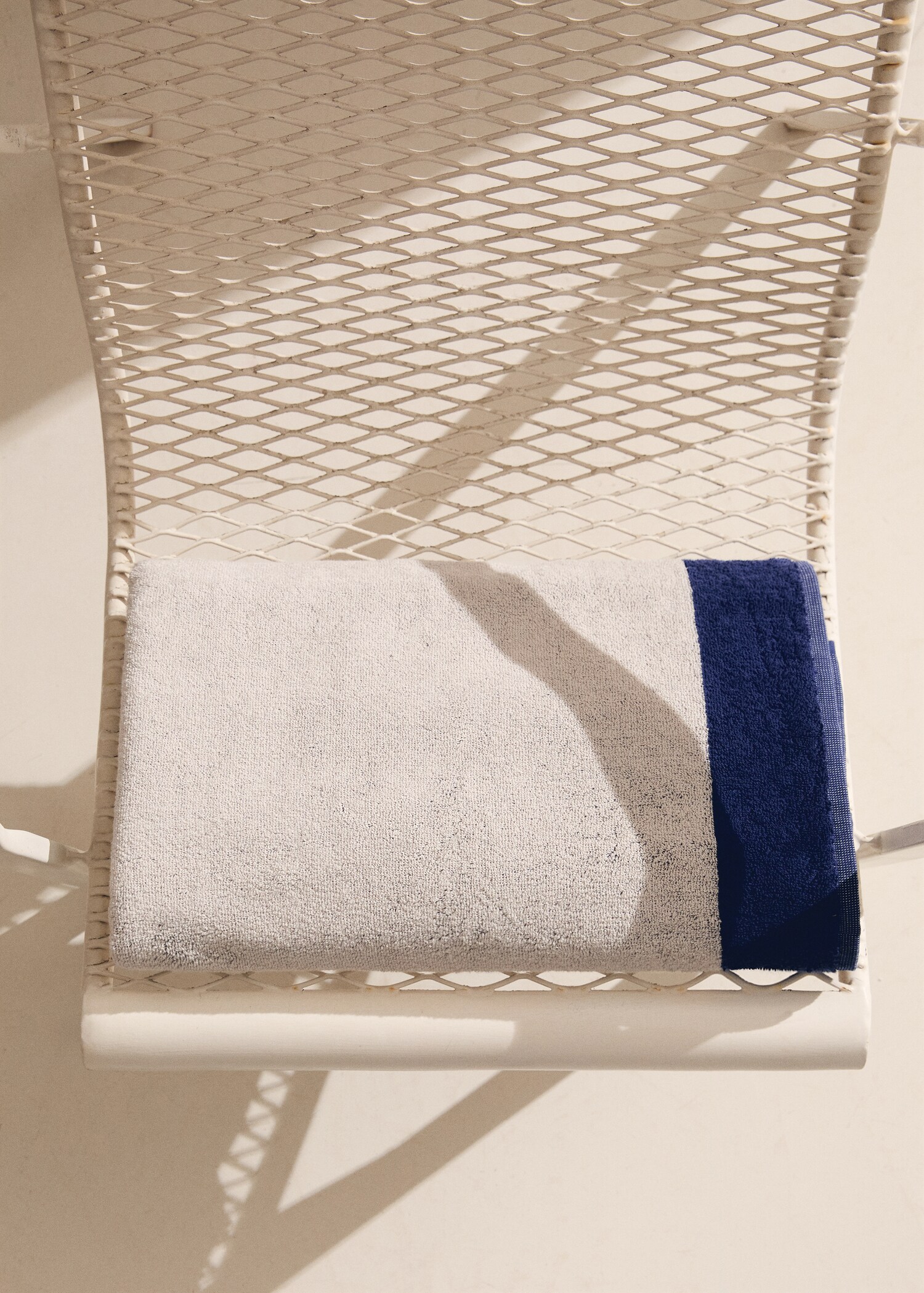 Βαμβακερή πετσέτα θαλάσσης με σχέδιο πλαίσιο - Γενικό πλάνο