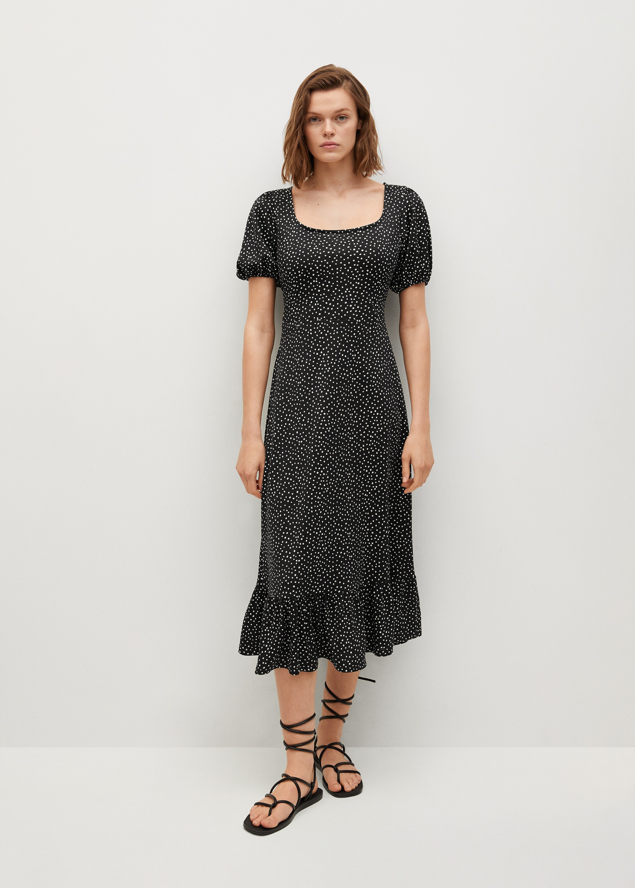 Polka-dot dress with ruffles - General plane
